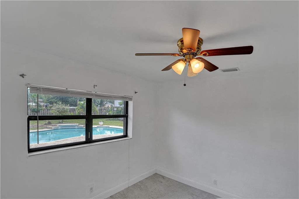 OAKLAND PARK SECOND ADD 2 - Residential