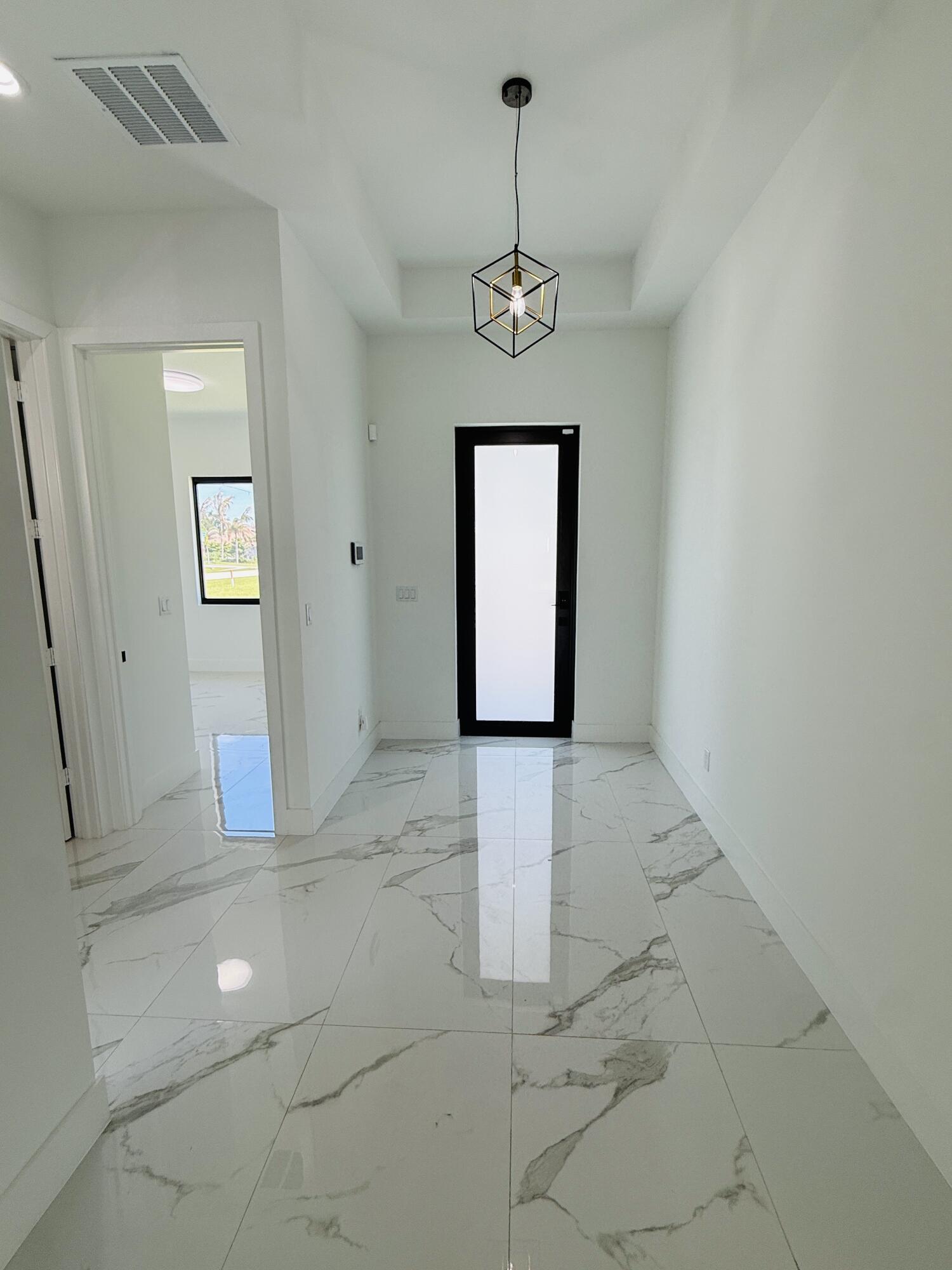 PORT ST LUCIE SECTION 20 - Residential Lease