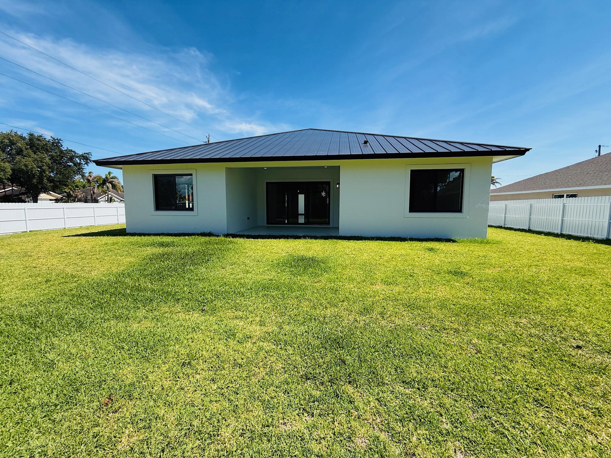 PORT ST LUCIE SECTION 20 - Residential Lease