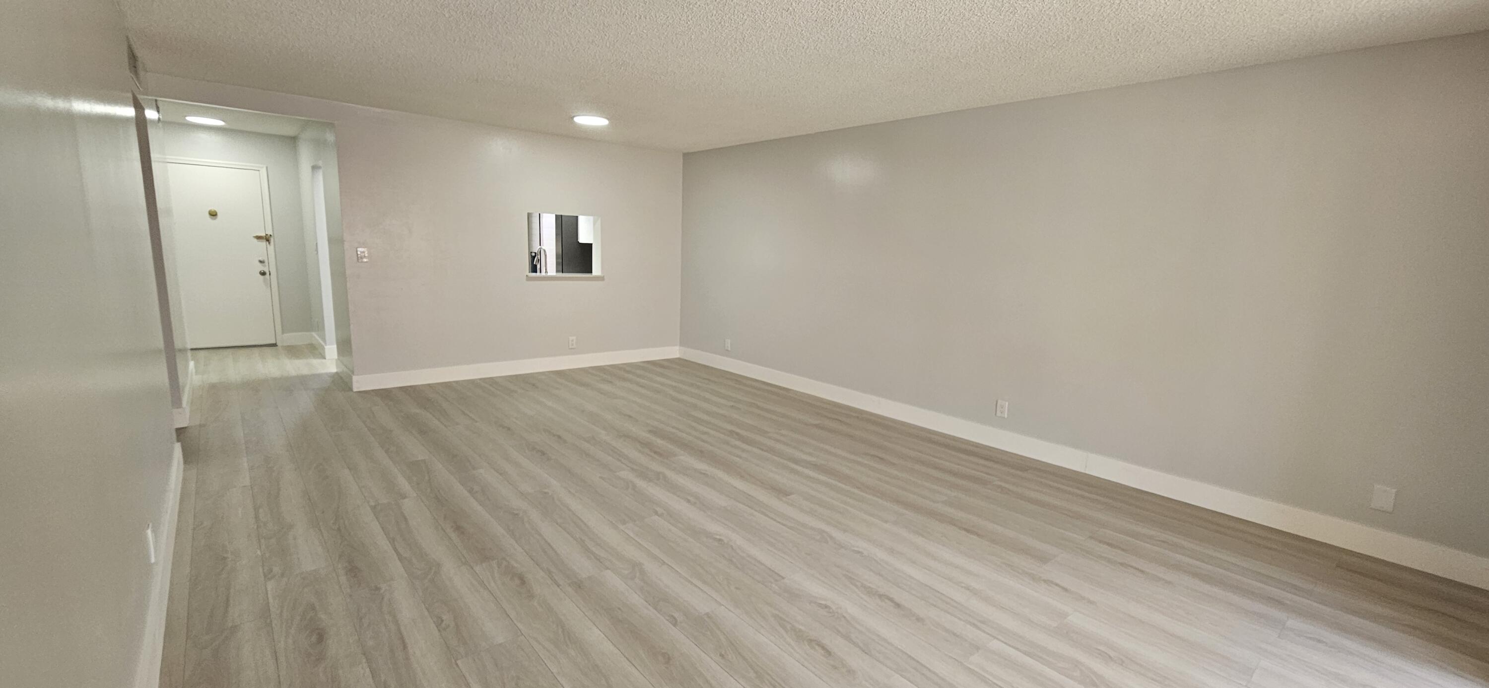 MEADOWBROOK CONDO APTS BLDG 2 - Residential