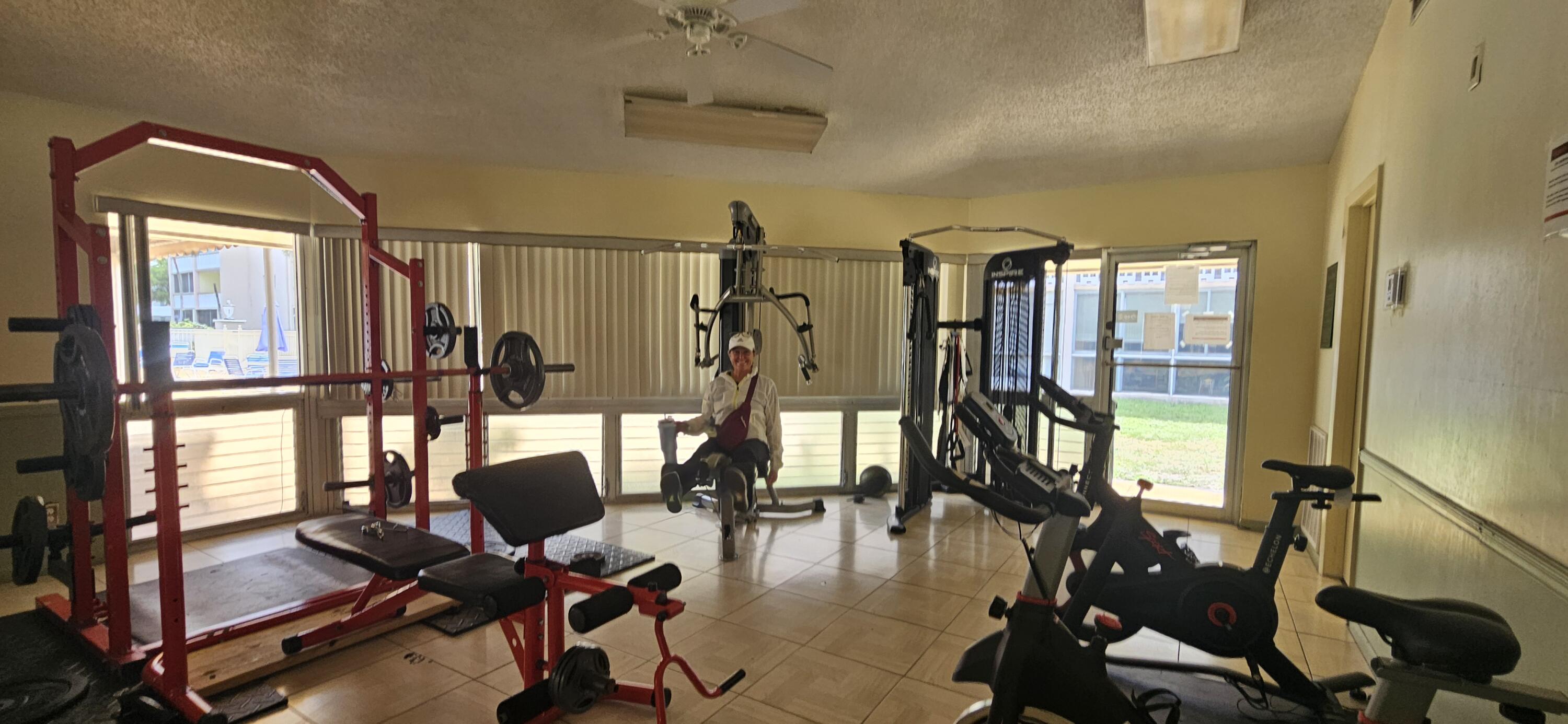 MEADOWBROOK CONDO APTS BLDG 2 - Residential