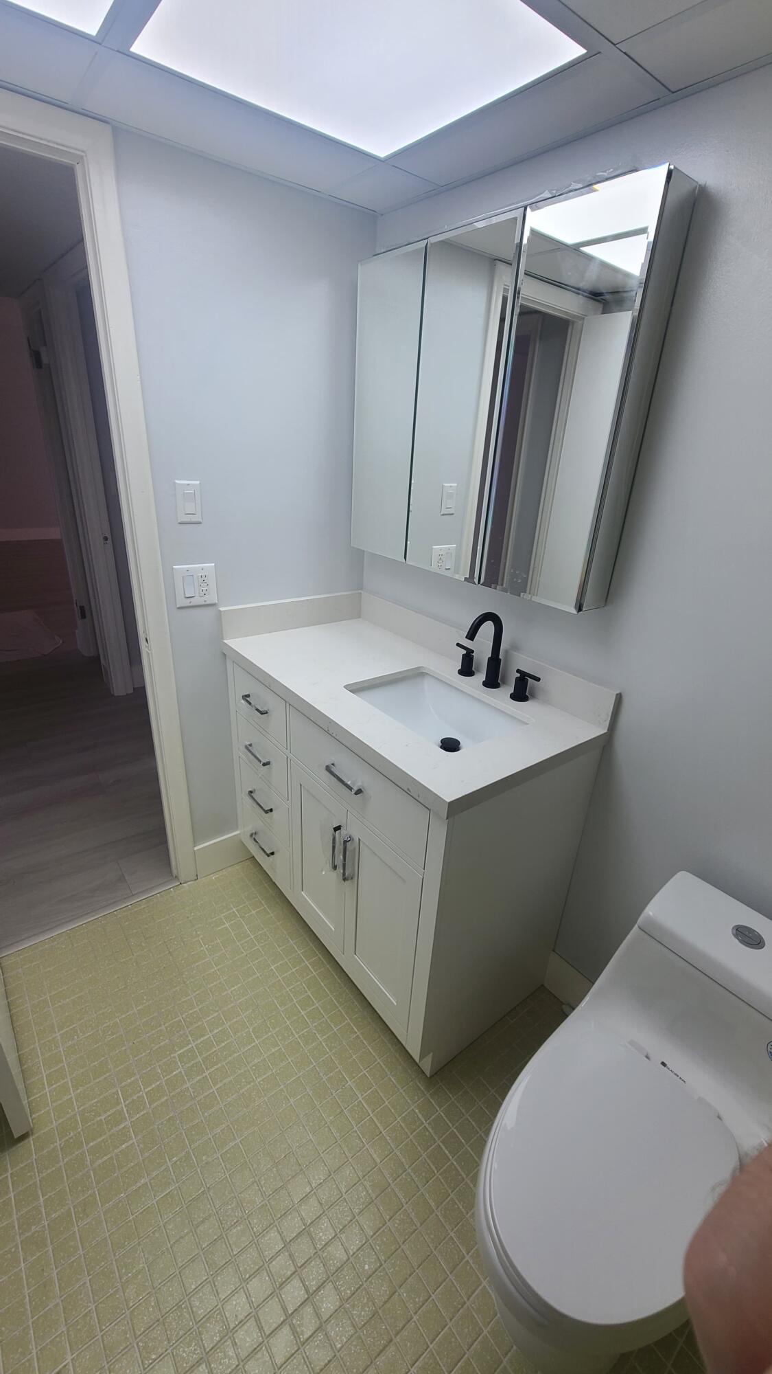 MEADOWBROOK CONDO APTS BLDG 2 - Residential