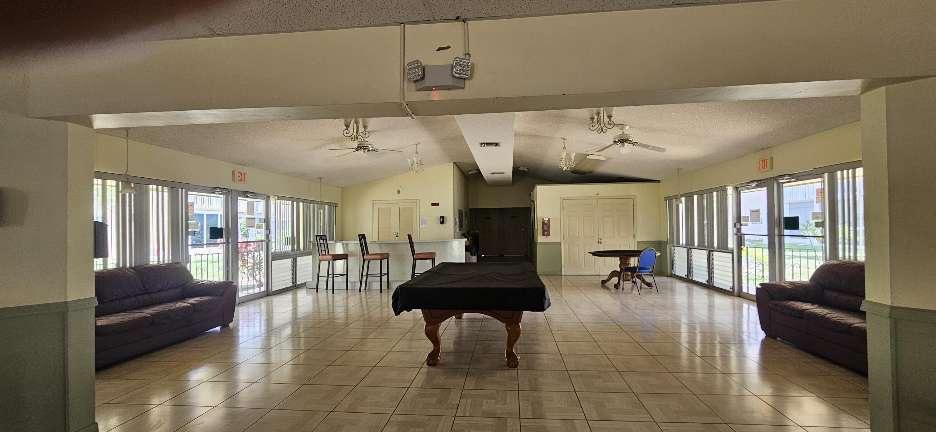 MEADOWBROOK CONDO APTS BLDG 2 - Residential