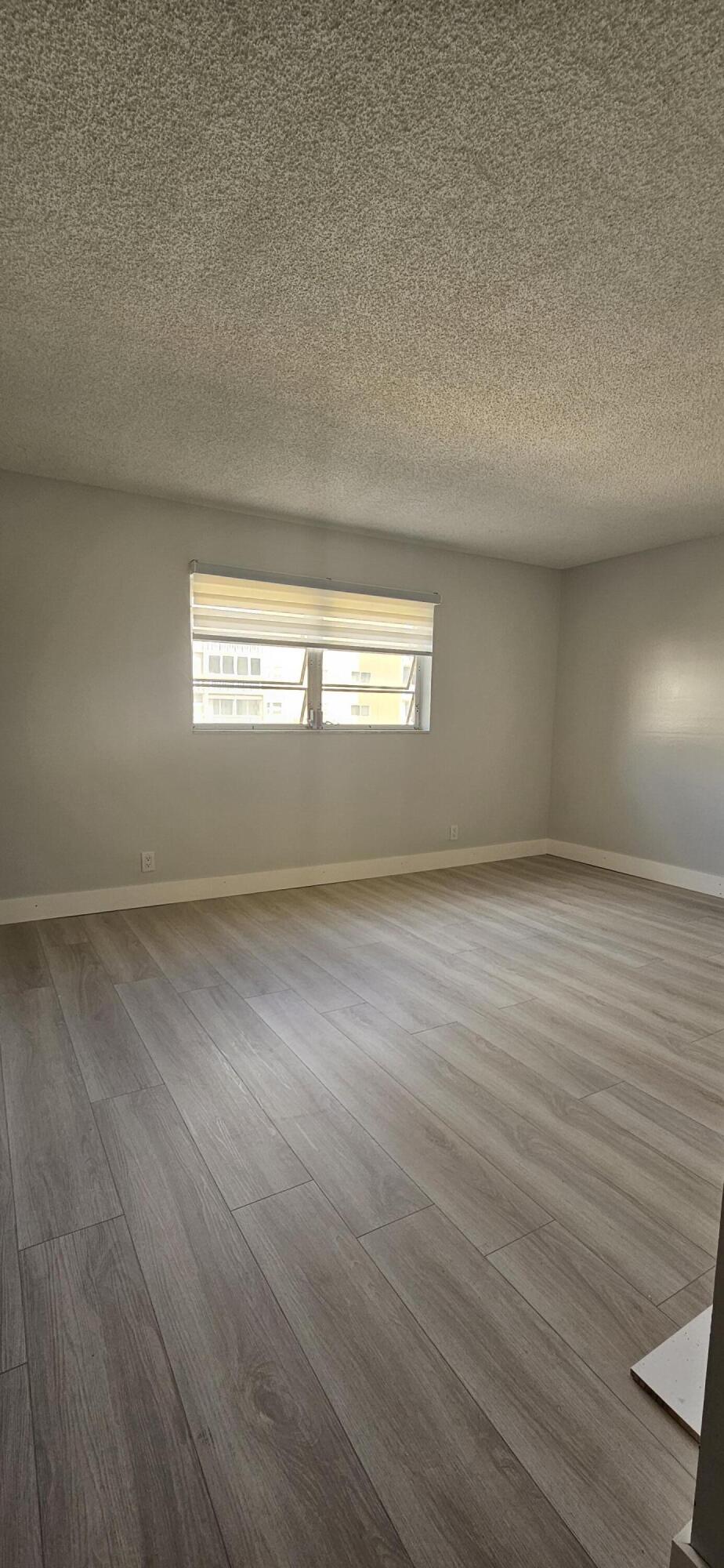 MEADOWBROOK CONDO APTS BLDG 2 - Residential