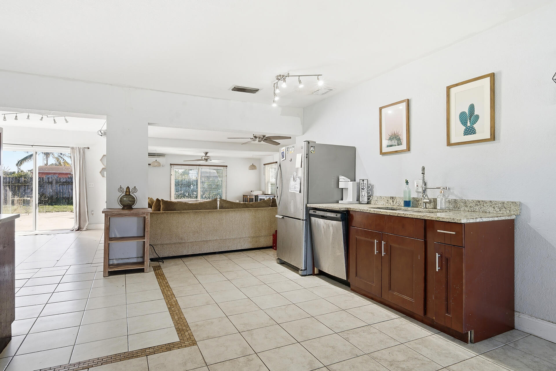 PALM SPRINGS VILLAGE 2 - Residential