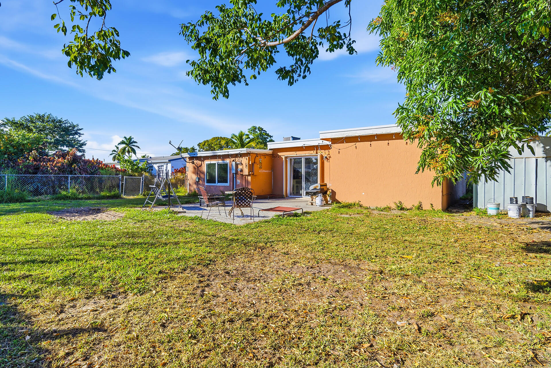 PALM SPRINGS VILLAGE 2 - Residential