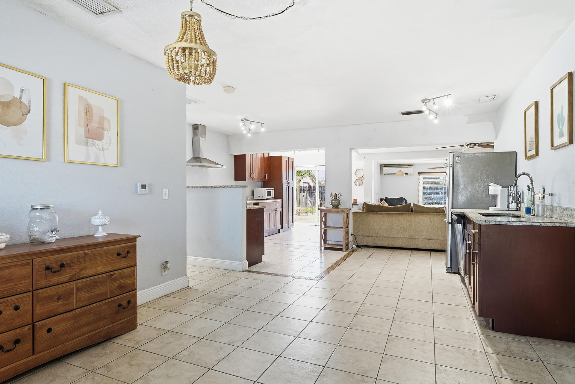 PALM SPRINGS VILLAGE 2 - Residential