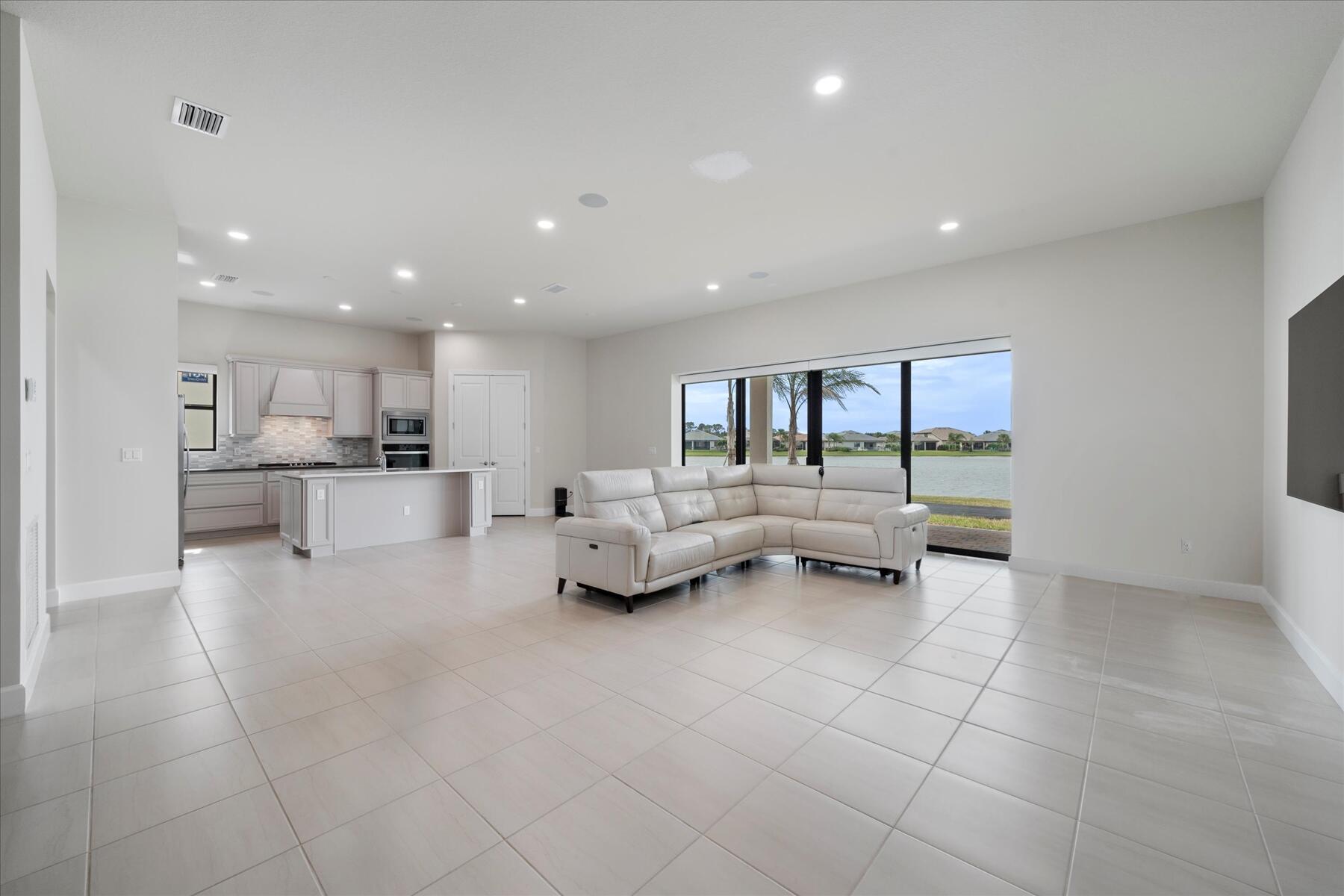 METES AND BOUNDS - Residential
