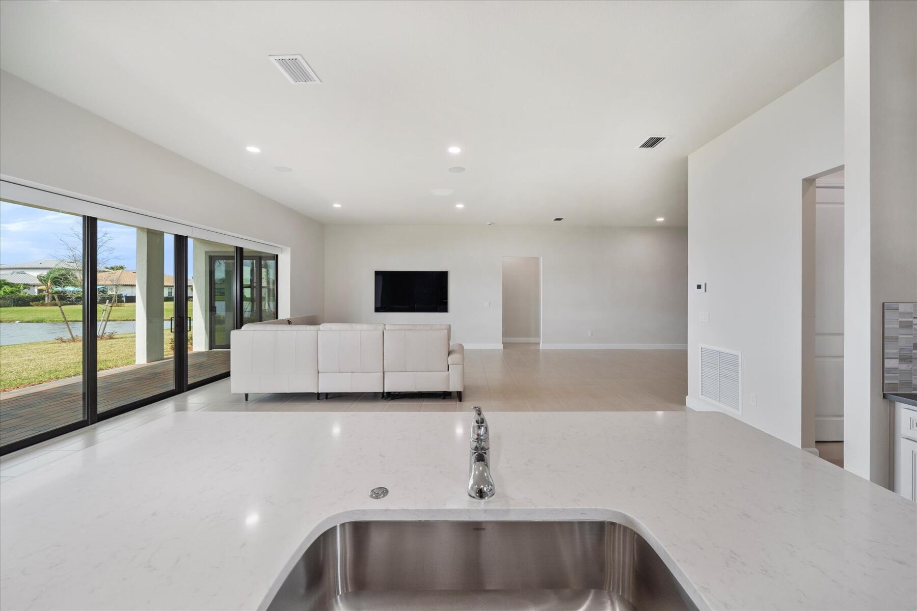 METES AND BOUNDS - Residential