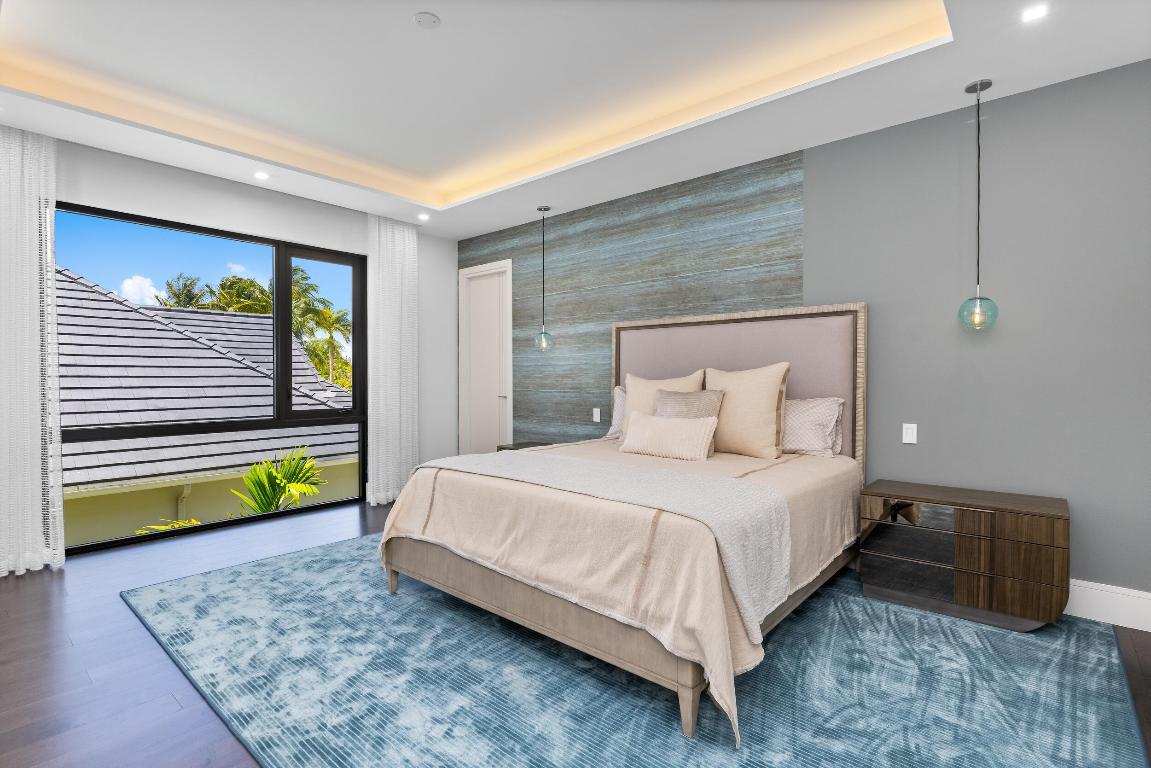 ROYAL PALM YACHT & COUNTRY CLUB - Residential