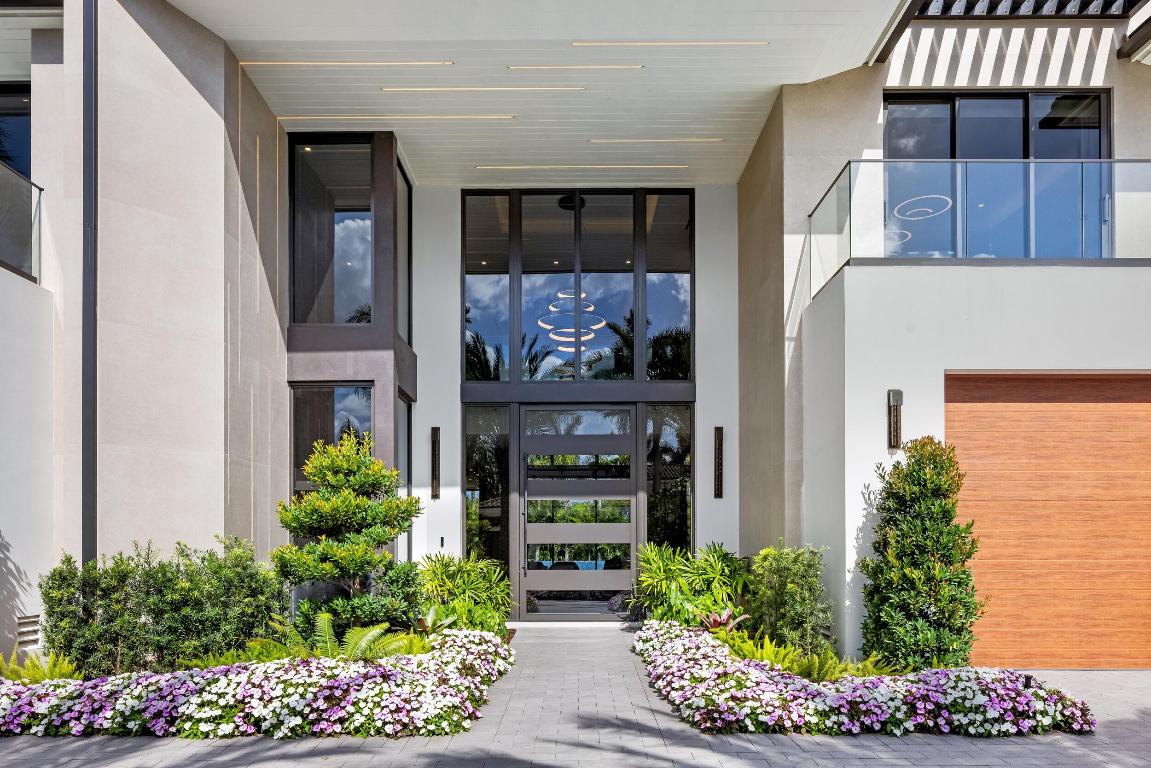 ROYAL PALM YACHT & COUNTRY CLUB - Residential