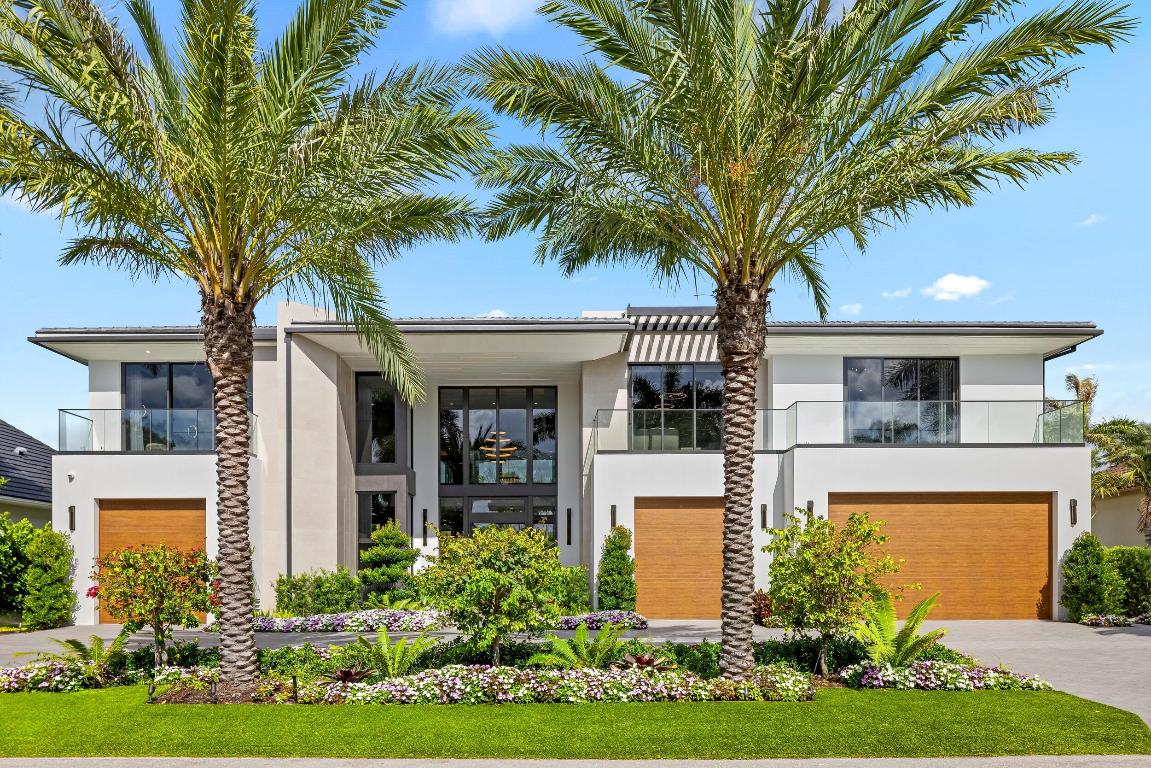 ROYAL PALM YACHT & COUNTRY CLUB - Residential