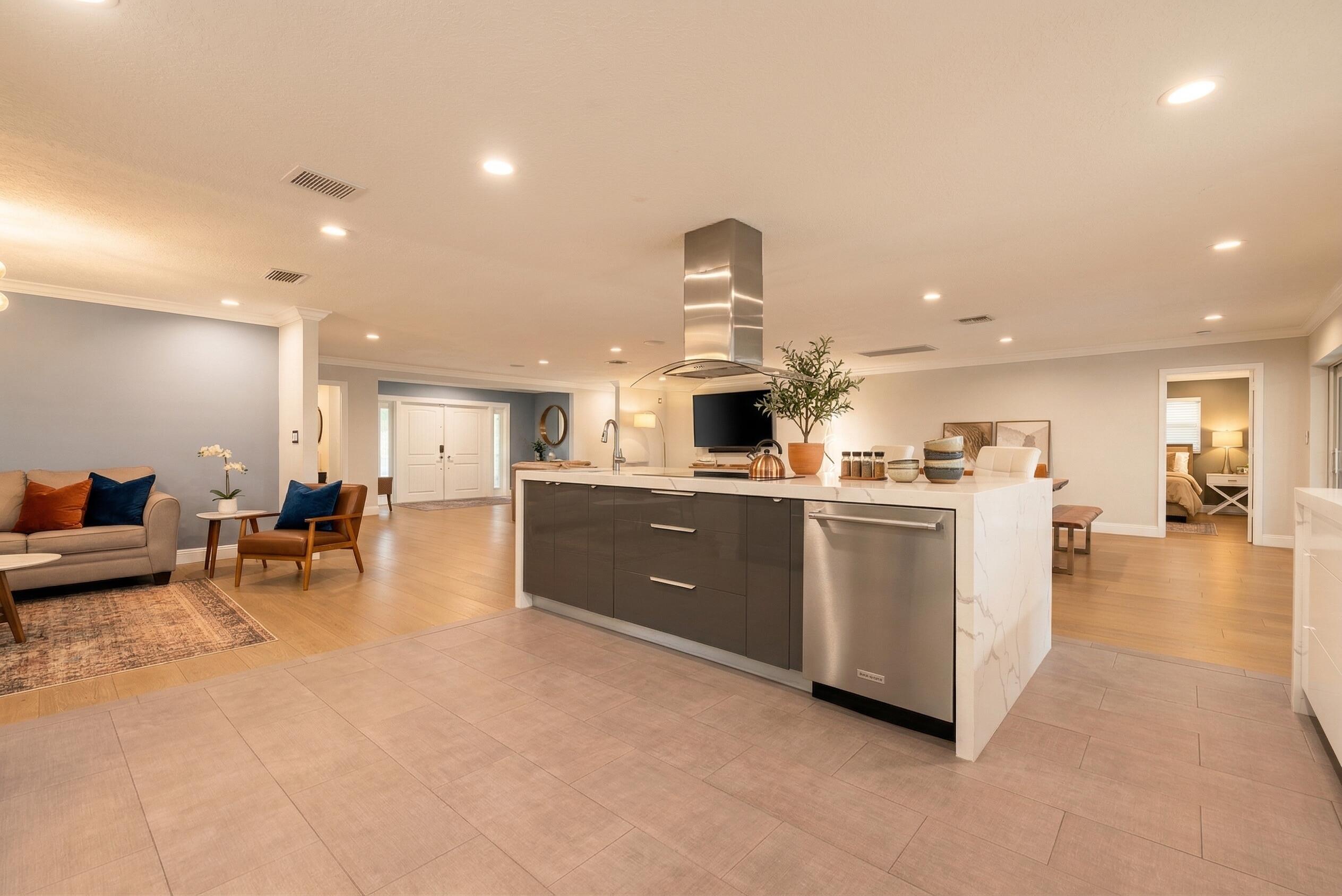 LAKE ESTATES ADD - Residential Lease