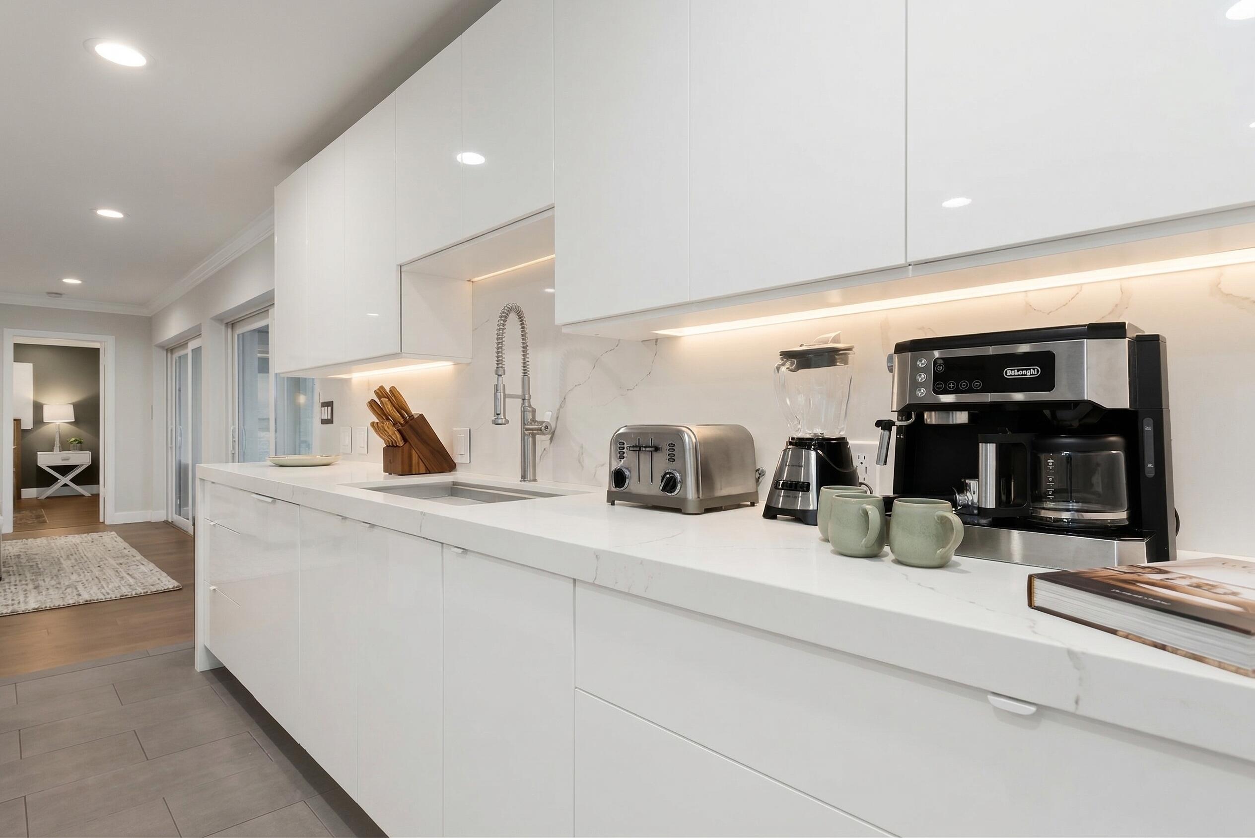 LAKE ESTATES ADD - Residential Lease
