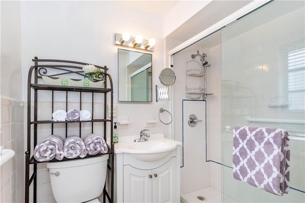 CARAVELLE APARTMENTS CONDO - Residential Lease