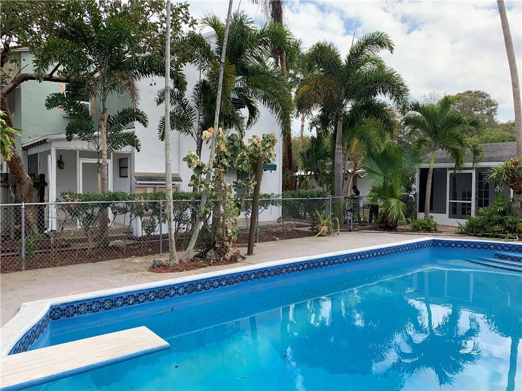 BEULALAND - Residential Lease