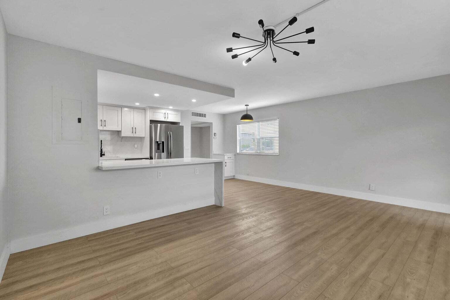 KINGS POINT BRITTANY CONDOS - Residential