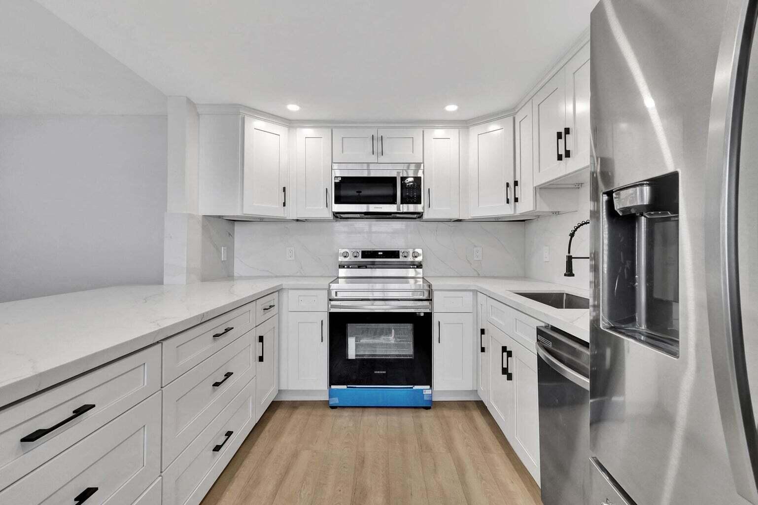 KINGS POINT BRITTANY CONDOS - Residential