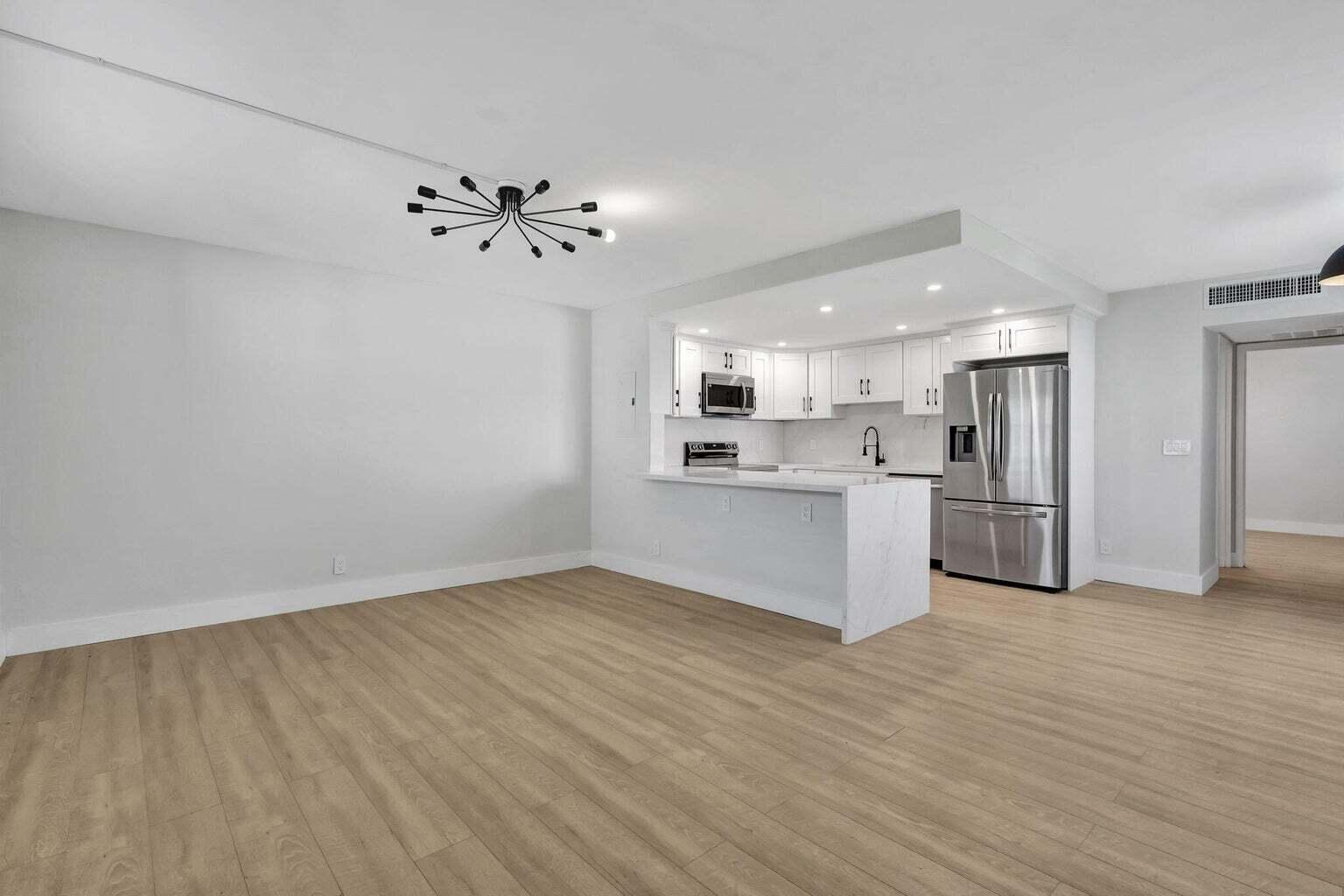 KINGS POINT BRITTANY CONDOS - Residential