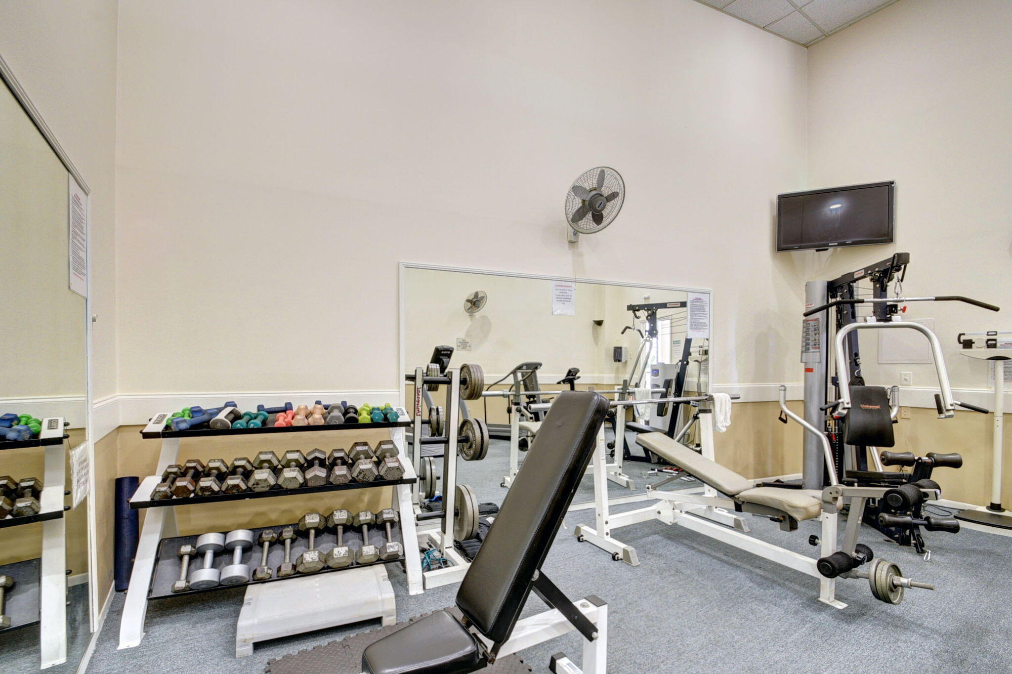 MAYFAIR HOUSE CONDO - Residential