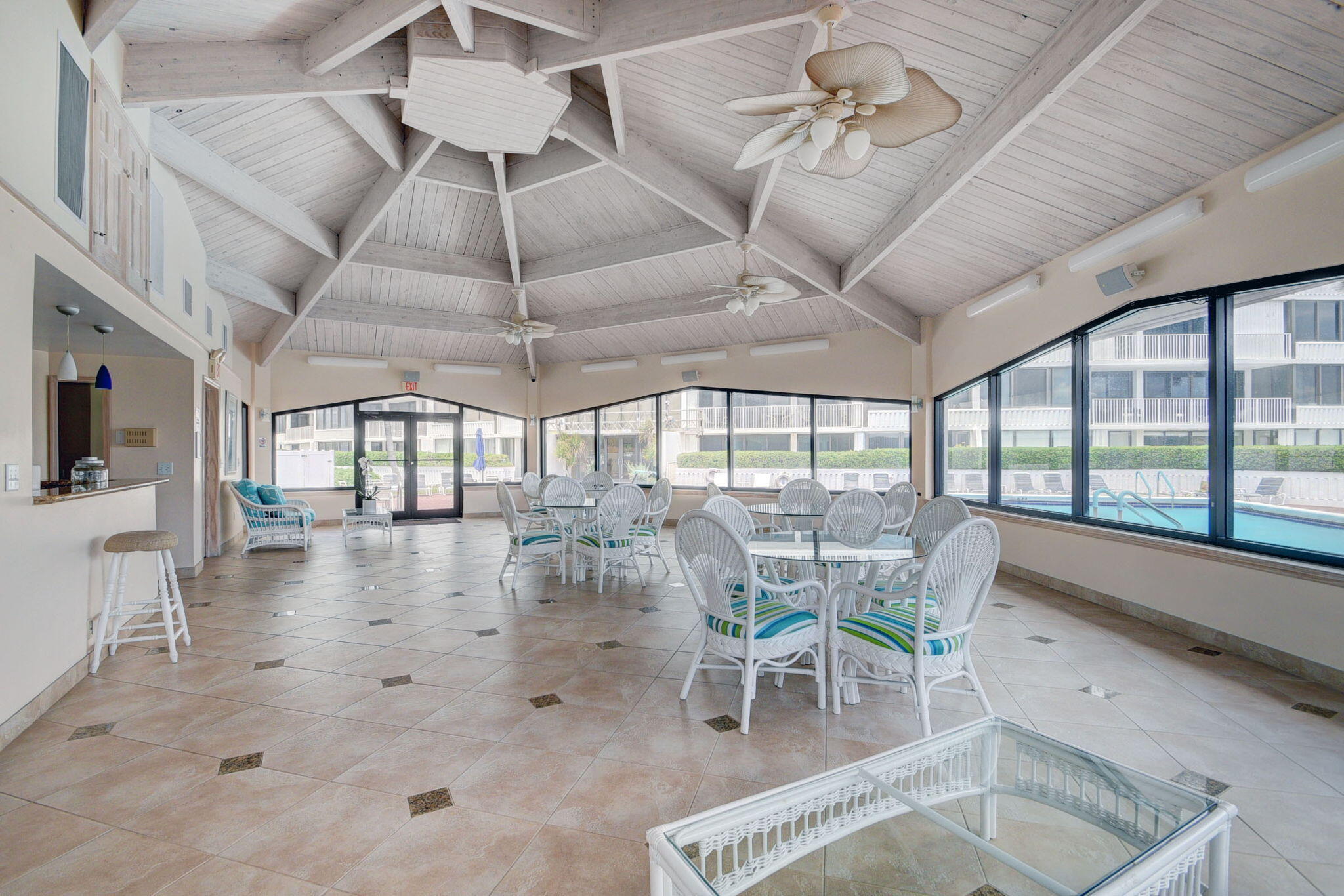 MAYFAIR HOUSE CONDO - Residential