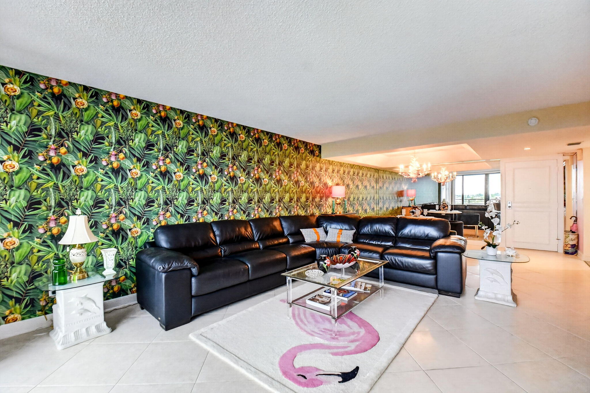 MAYFAIR HOUSE CONDO - Residential