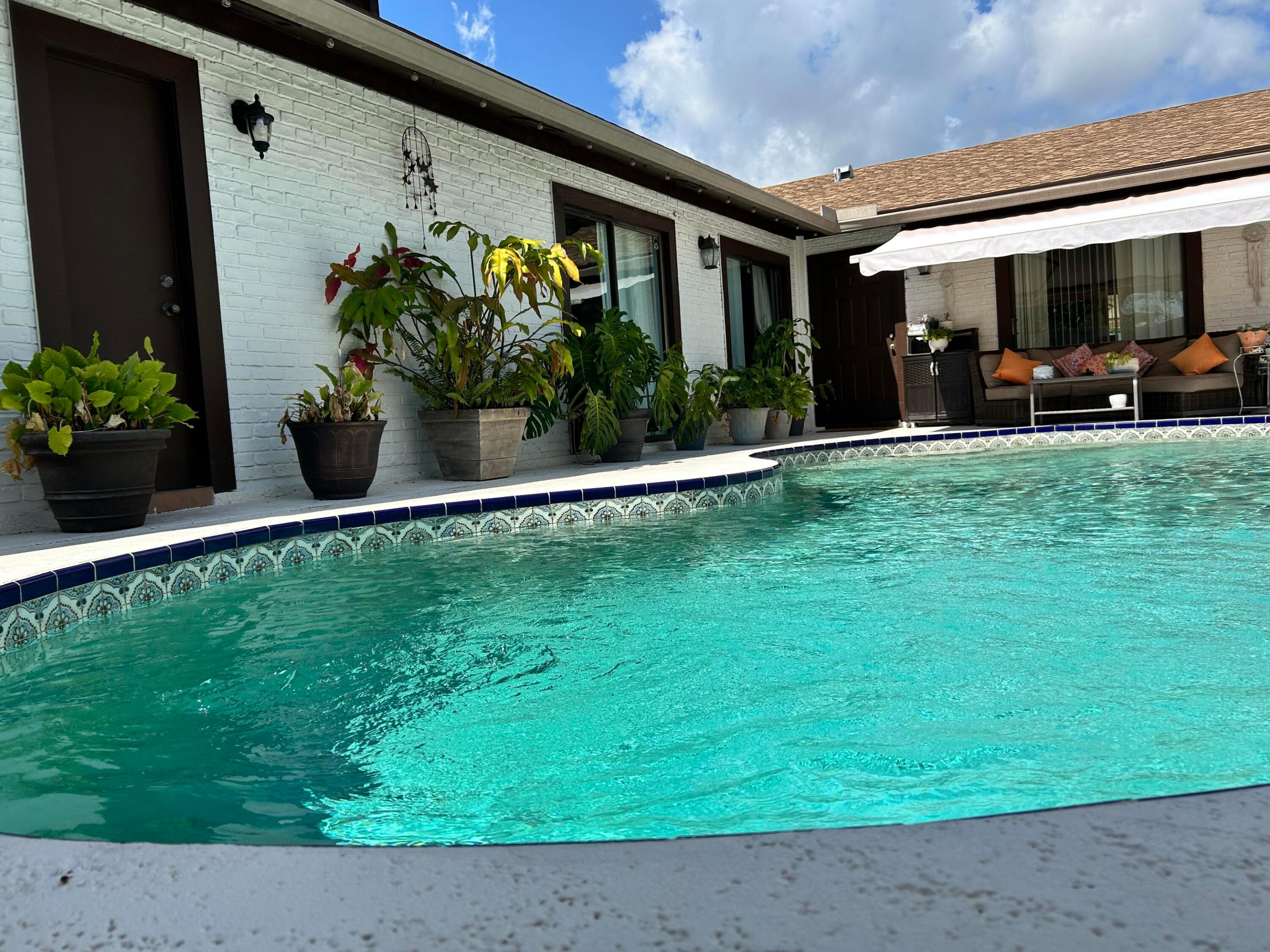 BOCA GARDENS - Residential