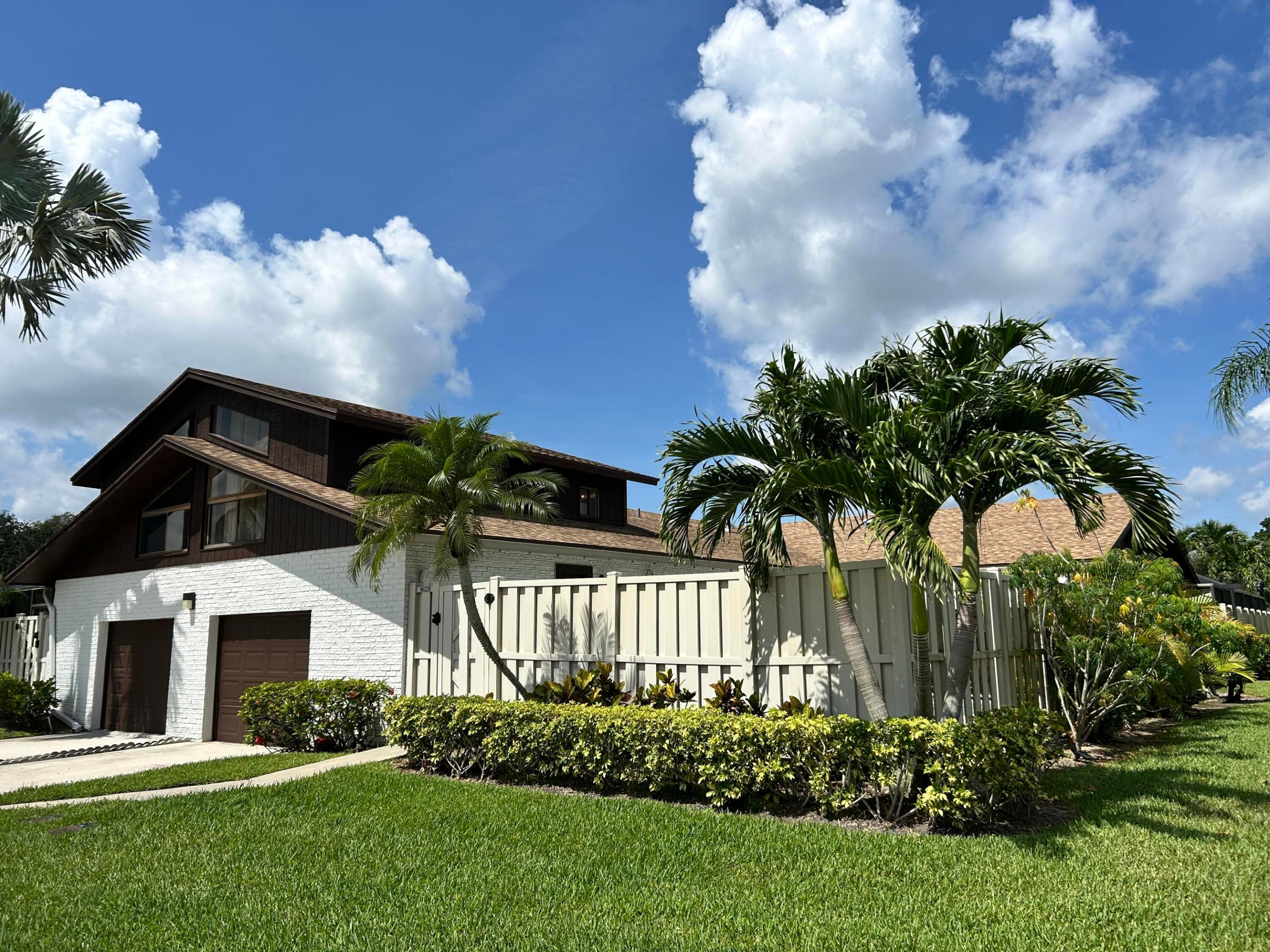 BOCA GARDENS - Residential