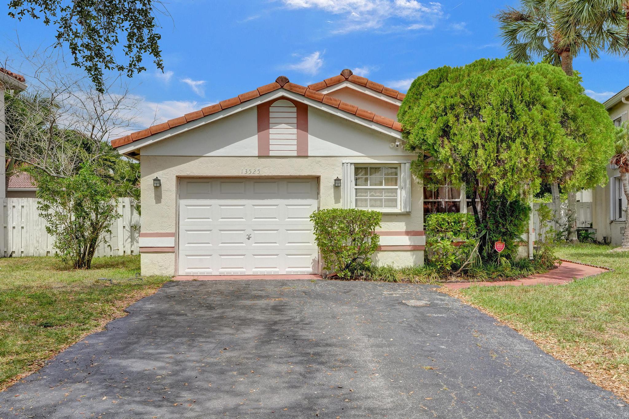 WELCOME TO THIS BEAUTIFULLY UPDATED WATERFRONT HOME NESTLED ON A QUIET CUL-DE-SAC IN THE HIGHLY DESIRABLE SAWGRASS PLANTATION COMMUNITY. OFFERING 3 BEDROOMS AND 2 REMODELED BATHROOMS, THIS MOVE-IN-READY RESIDENCE COMBINES COMFORT, STYLE, AND SERENE LAKEFRONT LIVING.  STEP INSIDE TO SOARING VAULTED CEILINGS, ABUNDANT NATURAL LIGHT, AND AN INVITING OPEN-CONCEPT LAYOUT DESIGNED FOR BOTH EVERYDAY LIVING AND ENTERTAINING. THE SPACIOUS LIVING AND DINING AREAS FLOW SEAMLESSLY WHILE SHOWCASING PICTURESQUE WATER VIEWS. THE WELL-APPOINTED KITCHEN FEATURES UPGRADED APPLIANCES, AMPLE CABINETRY, AND PLENTY OF WORKSPACE FOR PREPARING MEALS AND GATHERING WITH FAMILY AND FRIENDS. THE PRIMARY SUITE OFFERS A PEACEFUL RETREAT COMPLETE WITH A WALK-IN CLOSET AND UPDATED BATH. ENJOY RELAXING MORNINGS OR EVENING SUNSETS FROM THE OPEN PATIO OVERLOOKING THE TRANQUIL LAKE. ADDITIONAL HIGHLIGHTS INCLUDE TILE AND SLATE FLOORING THROUGHOUT, A ONE-CAR GARAGE, NEWER APPLIANCES, AND LOW HOA FEES.  CONVENIENTLY LOCATED NEAR TOP-RATED SCHOOLS, SHOPPING, DINING, PARKS, AND MAJOR HIGHWAYS, THIS EXCEPTIONAL WATERFRONT PROPERTY PRESENTS A RARE OPPORTUNITY TO ENJOY THE BEST OF PLANTATION LIVING. DON'T MISS YOUR CHANCE TO MAKE THIS BEAUTIFUL LAKEFRONT HOME YOUR OWN.