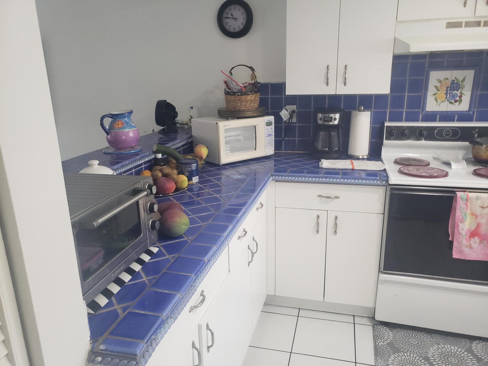 THE SEASONS VILLAS & THMS CONDO - Residential