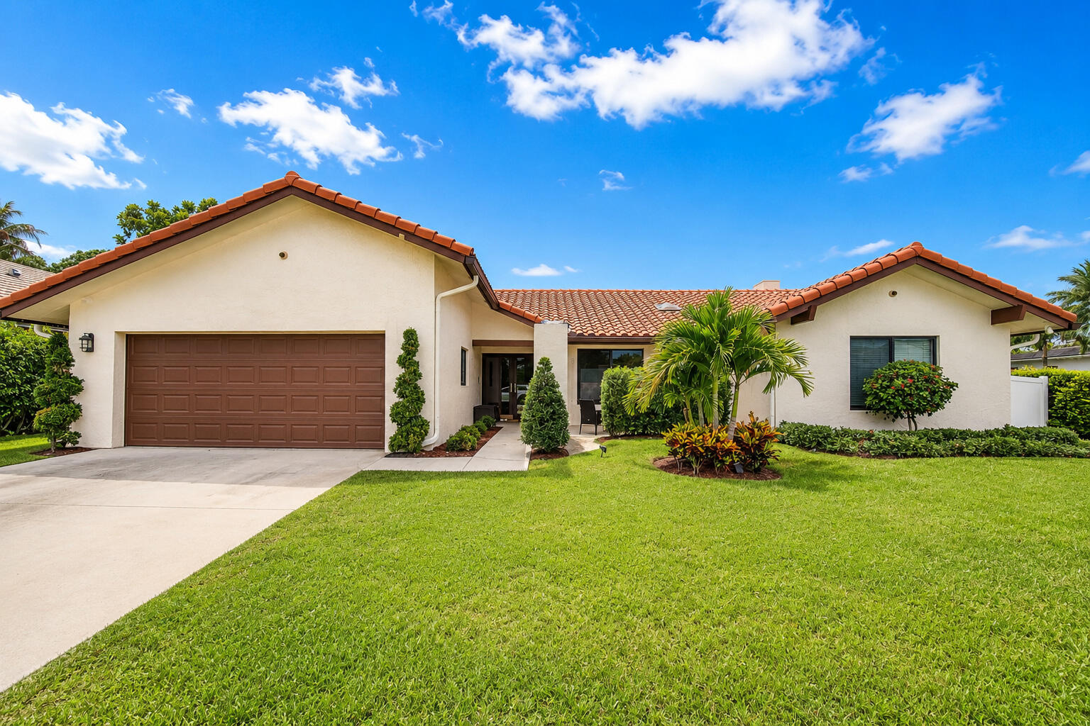 THORNHILL GREEN - Residential