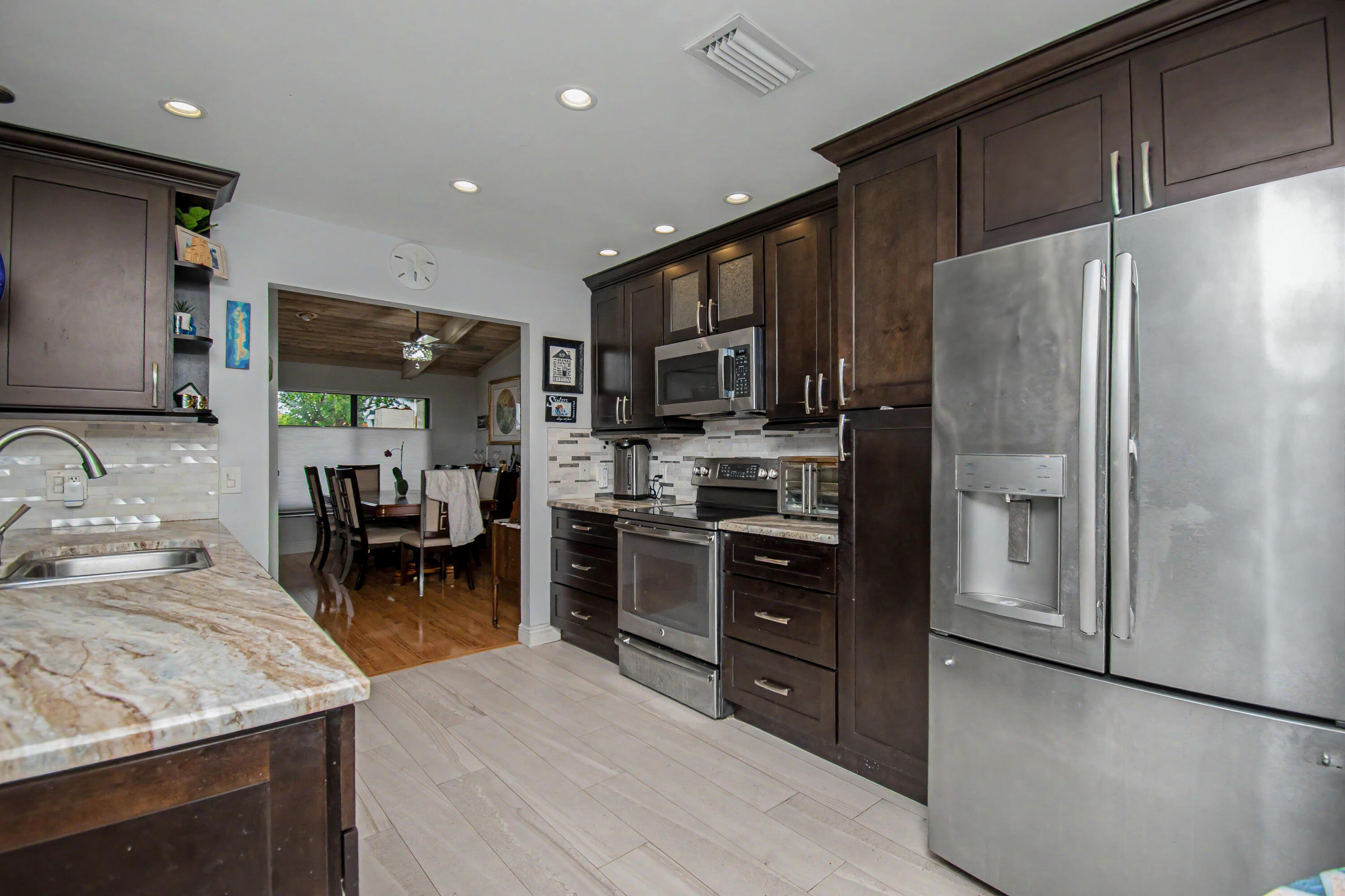 THORNHILL GREEN - Residential