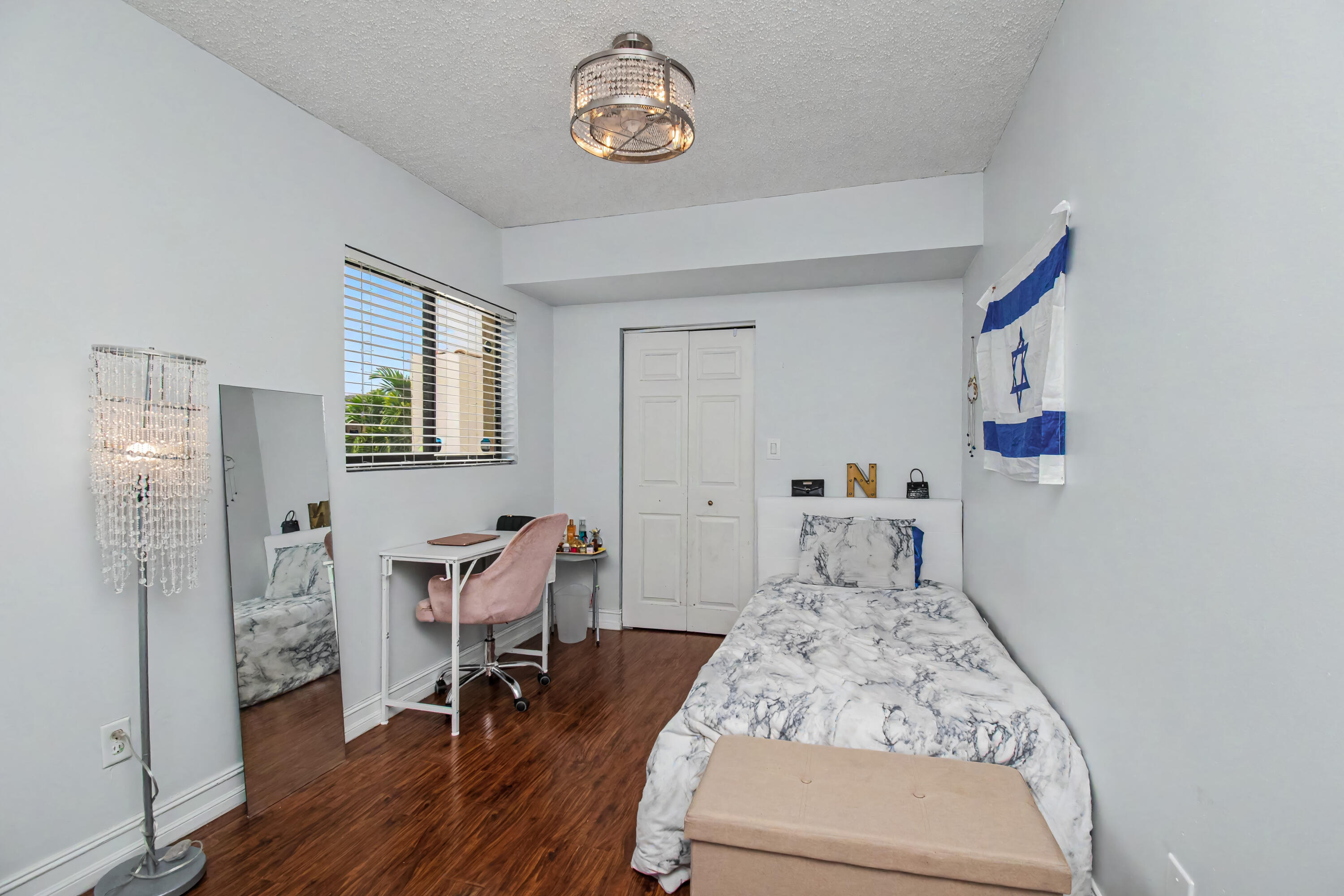 THORNHILL GREEN - Residential