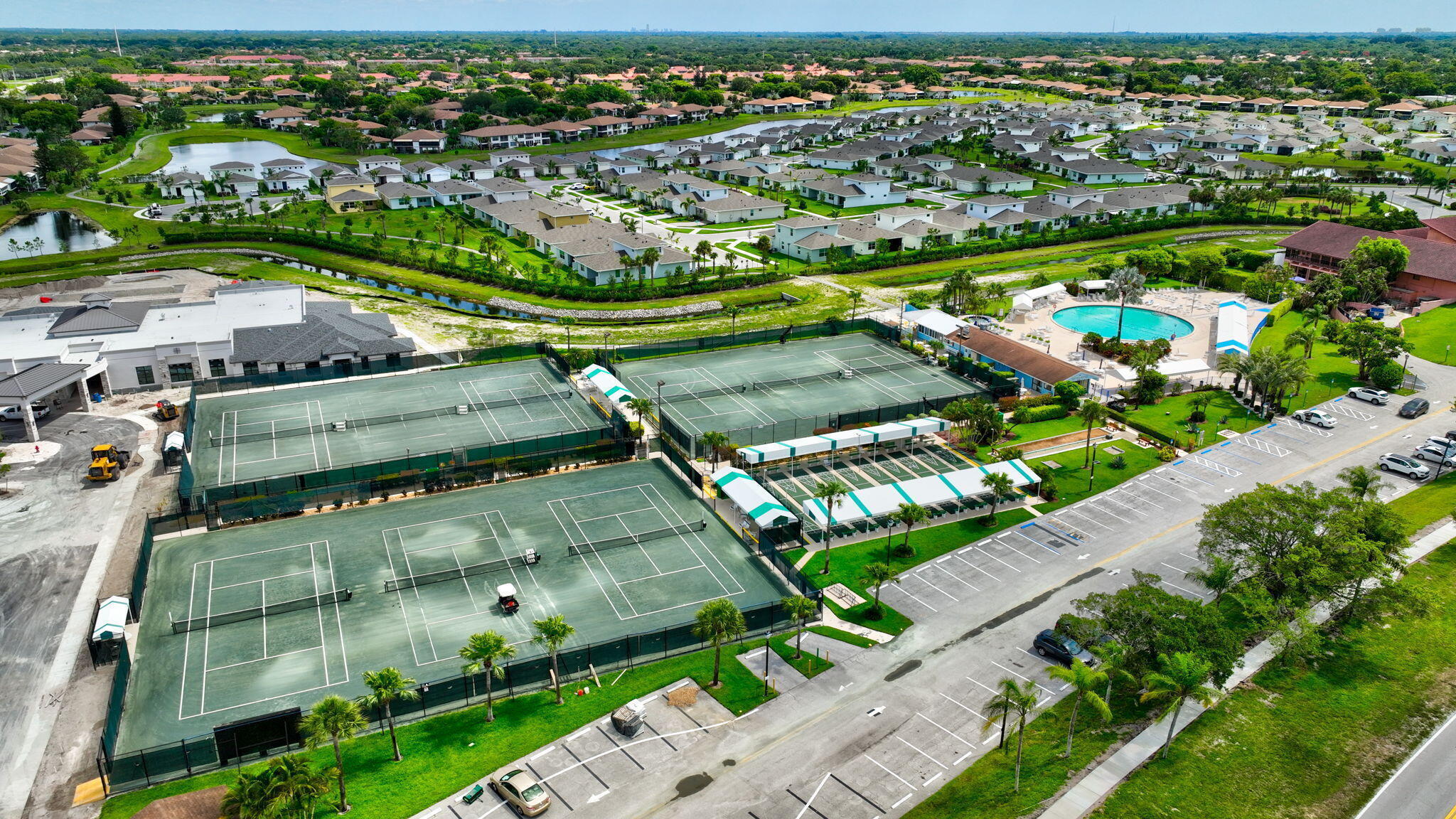 PALM GREENS AT VILLA DEL RAY CONDO II - Residential