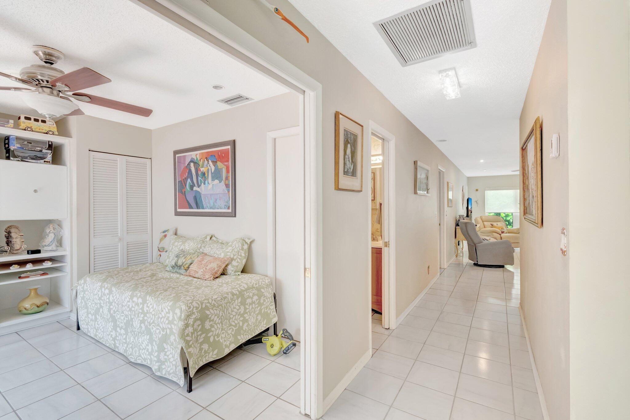 PALM GREENS AT VILLA DEL RAY CONDO II - Residential