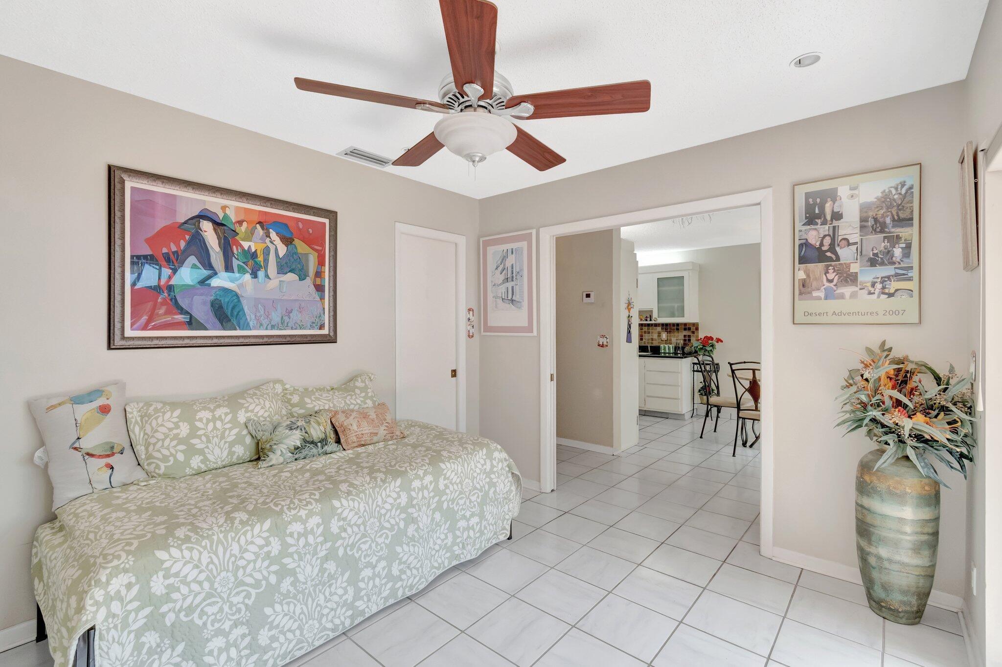 PALM GREENS AT VILLA DEL RAY CONDO II - Residential