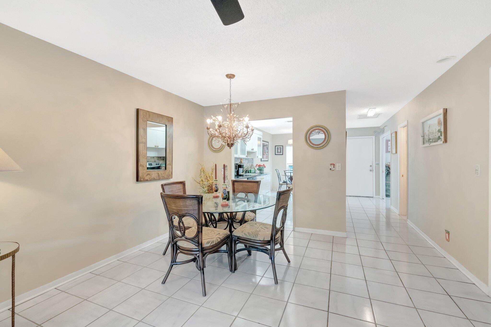 PALM GREENS AT VILLA DEL RAY CONDO II - Residential