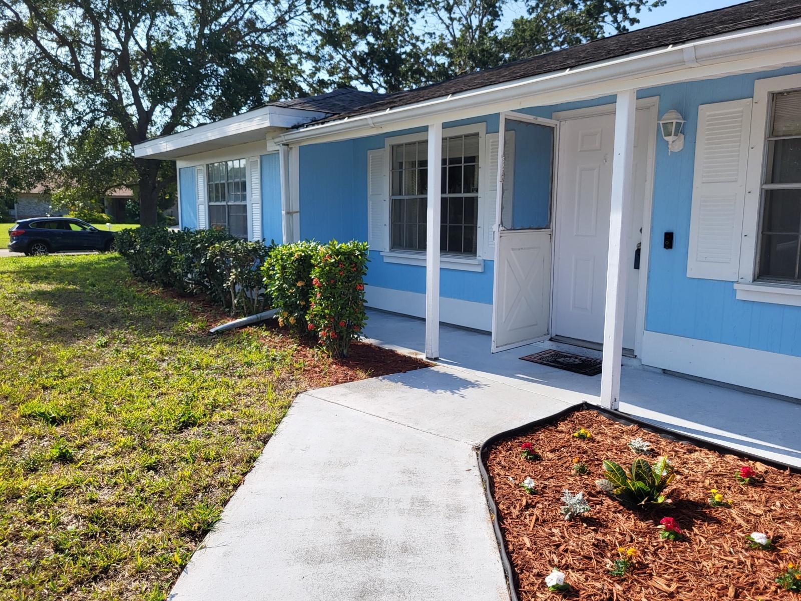 PORT ST LUCIE SECTION 42 1ST REPLAT - Residential