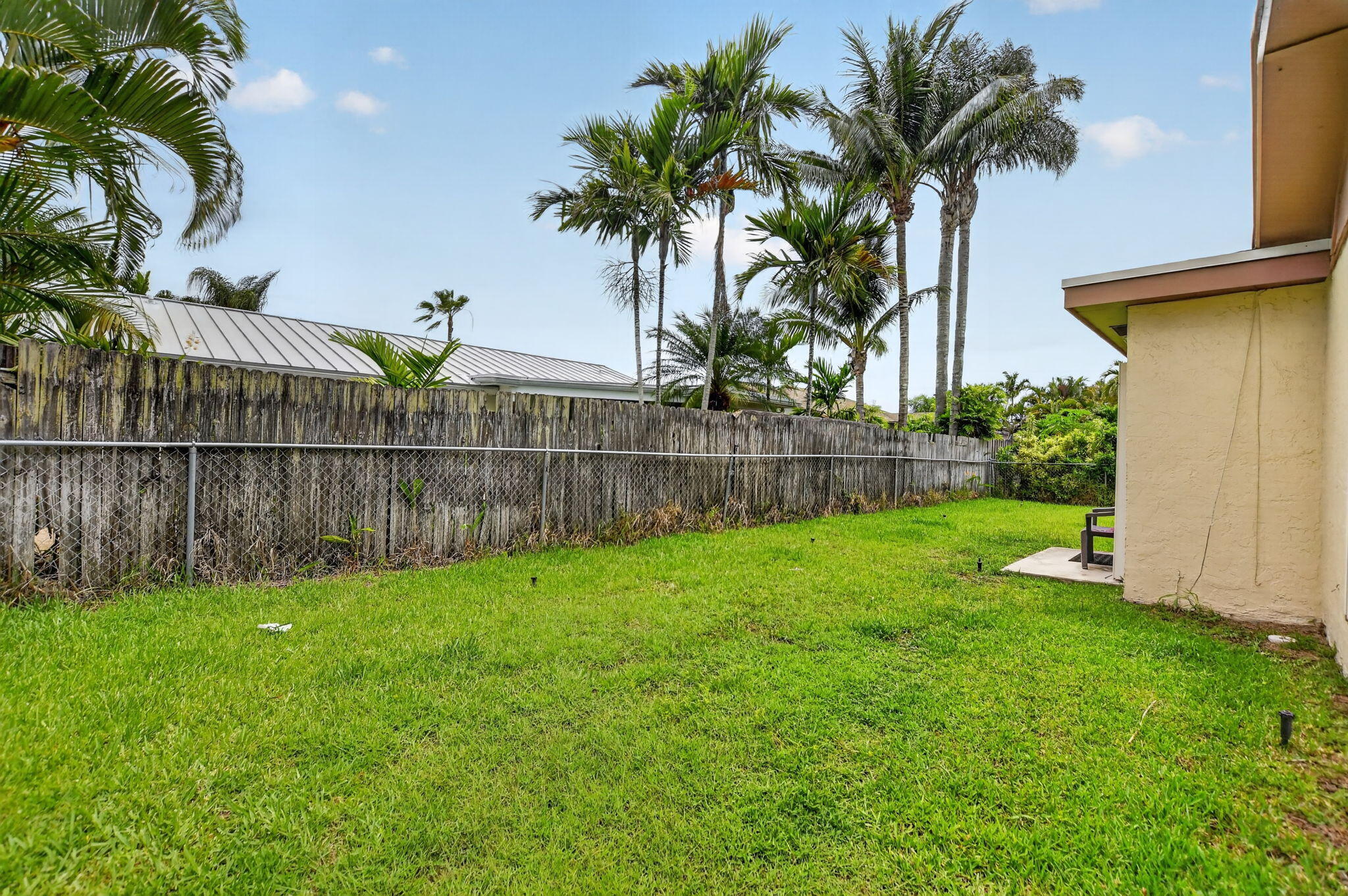 VILLAGES OF HILLSBORO SEC 1 - Residential