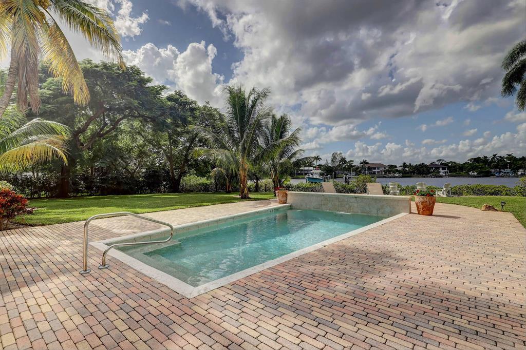 RIVERSIDE ON THE LOXAHATCHEE - Residential