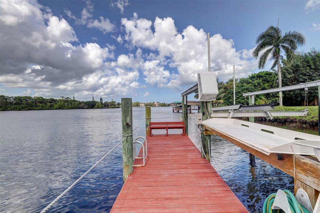 RIVERSIDE ON THE LOXAHATCHEE - Residential