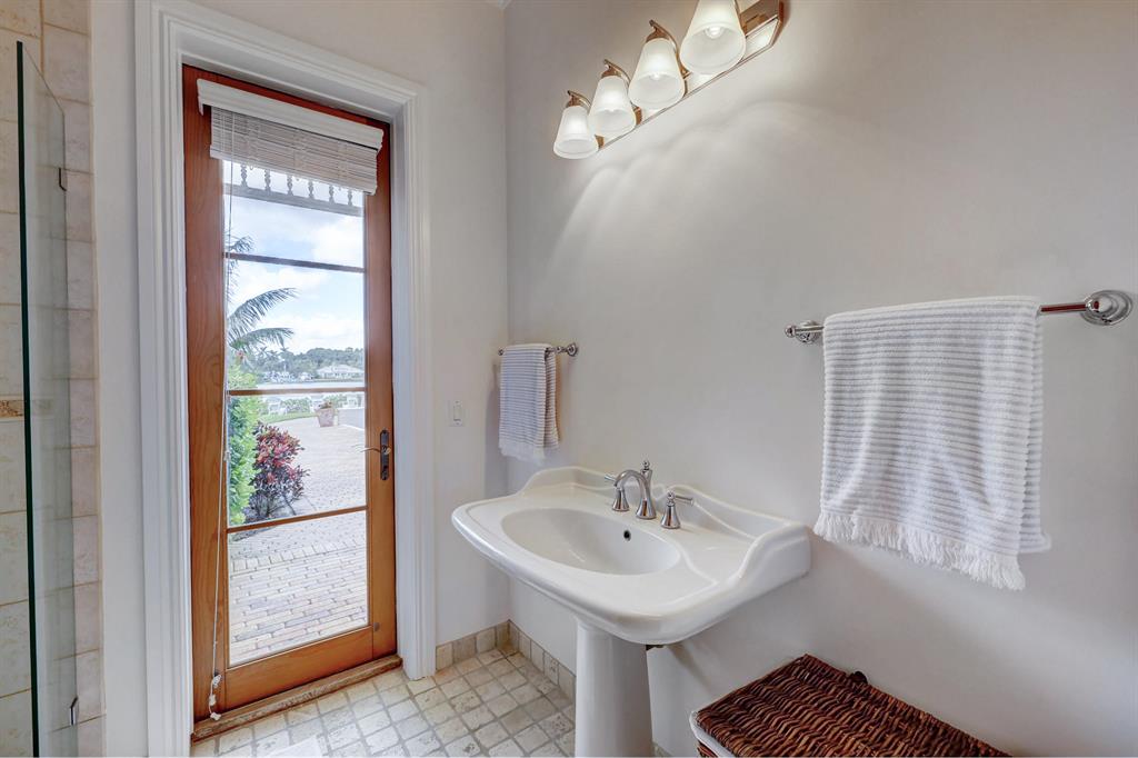 RIVERSIDE ON THE LOXAHATCHEE - Residential