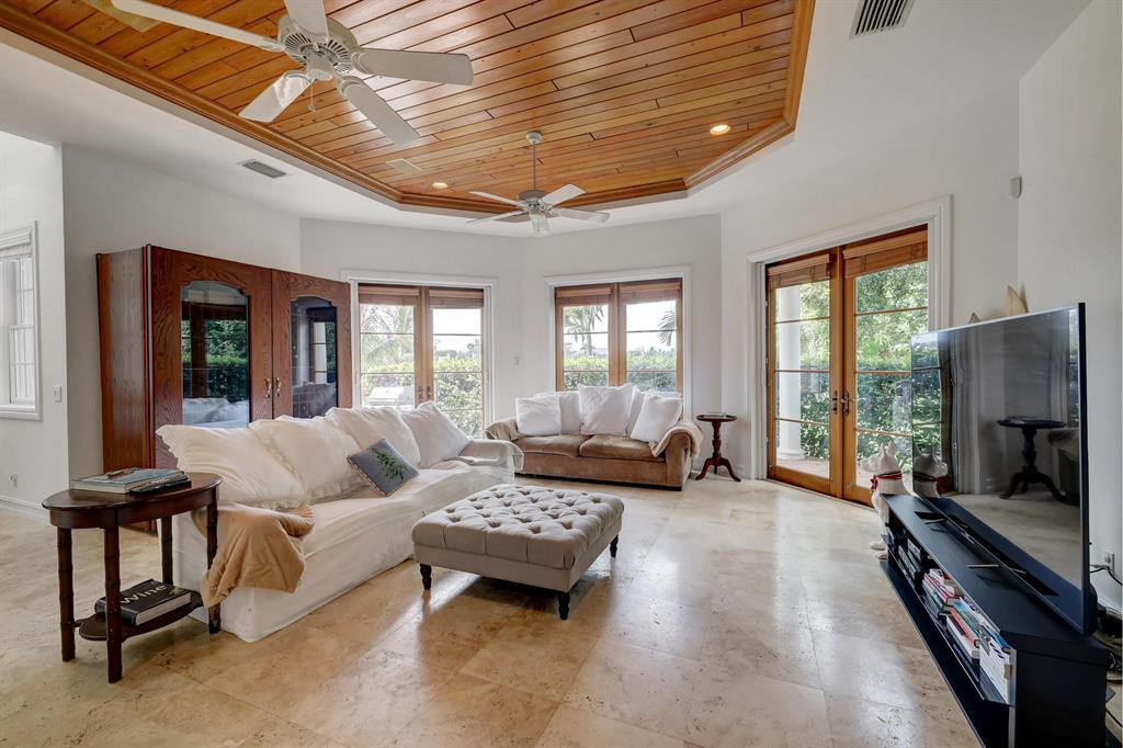 RIVERSIDE ON THE LOXAHATCHEE - Residential