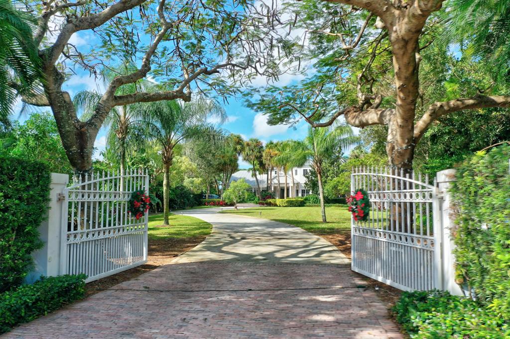 RIVERSIDE ON THE LOXAHATCHEE - Residential