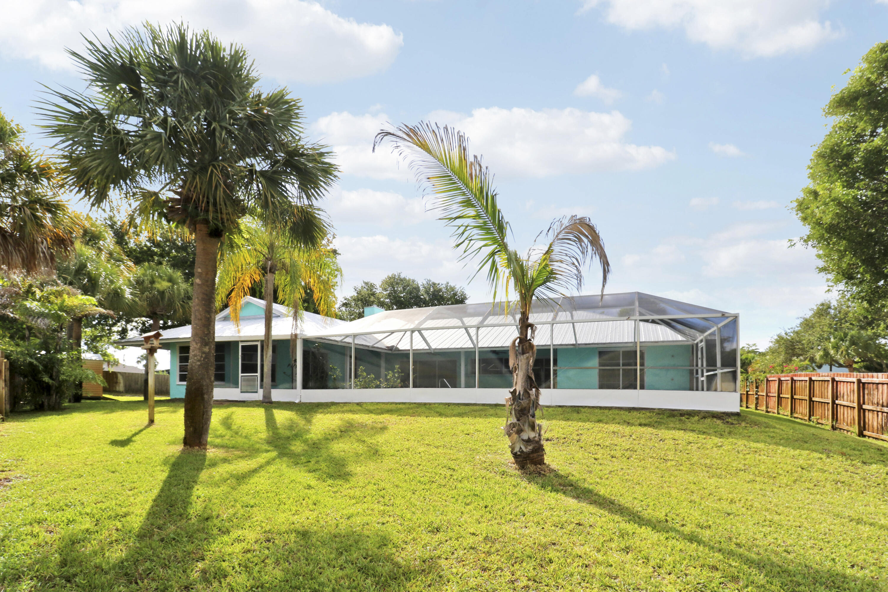 EDEN'S REFUGE - Residential