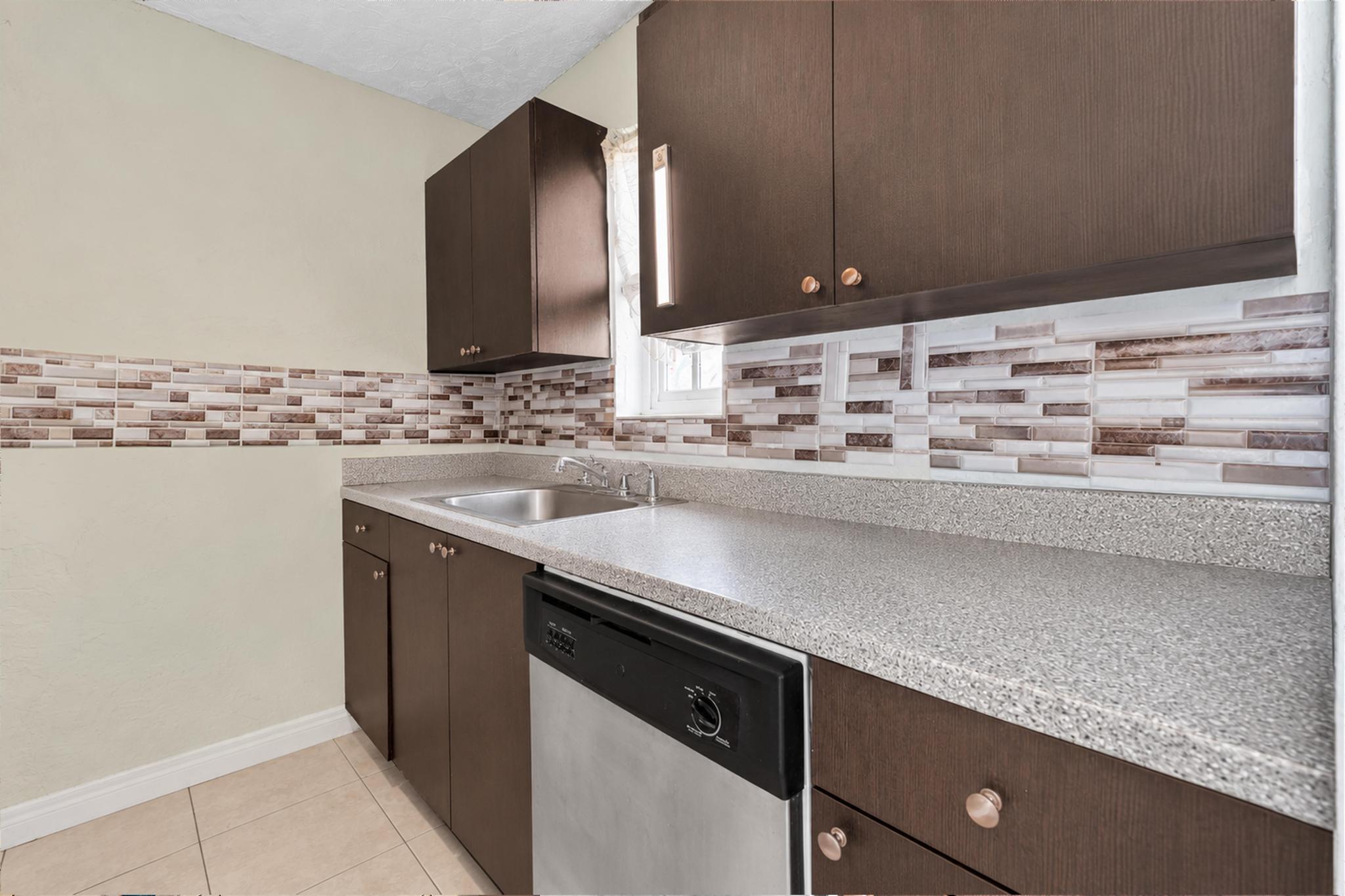 ROLLING GREEN RIDGE 1ST ADD - Residential
