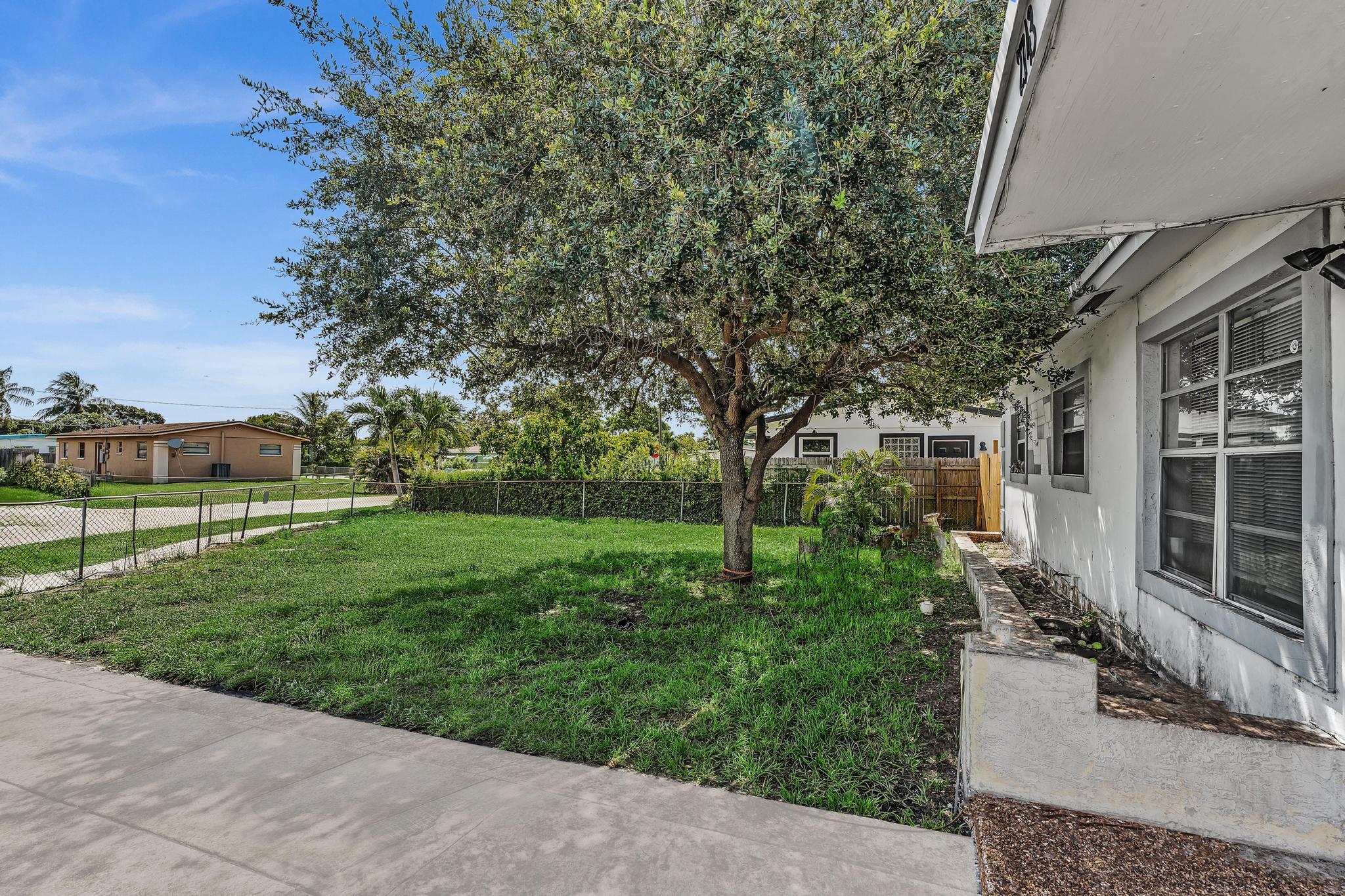ROLLING GREEN RIDGE 1ST ADD - Residential