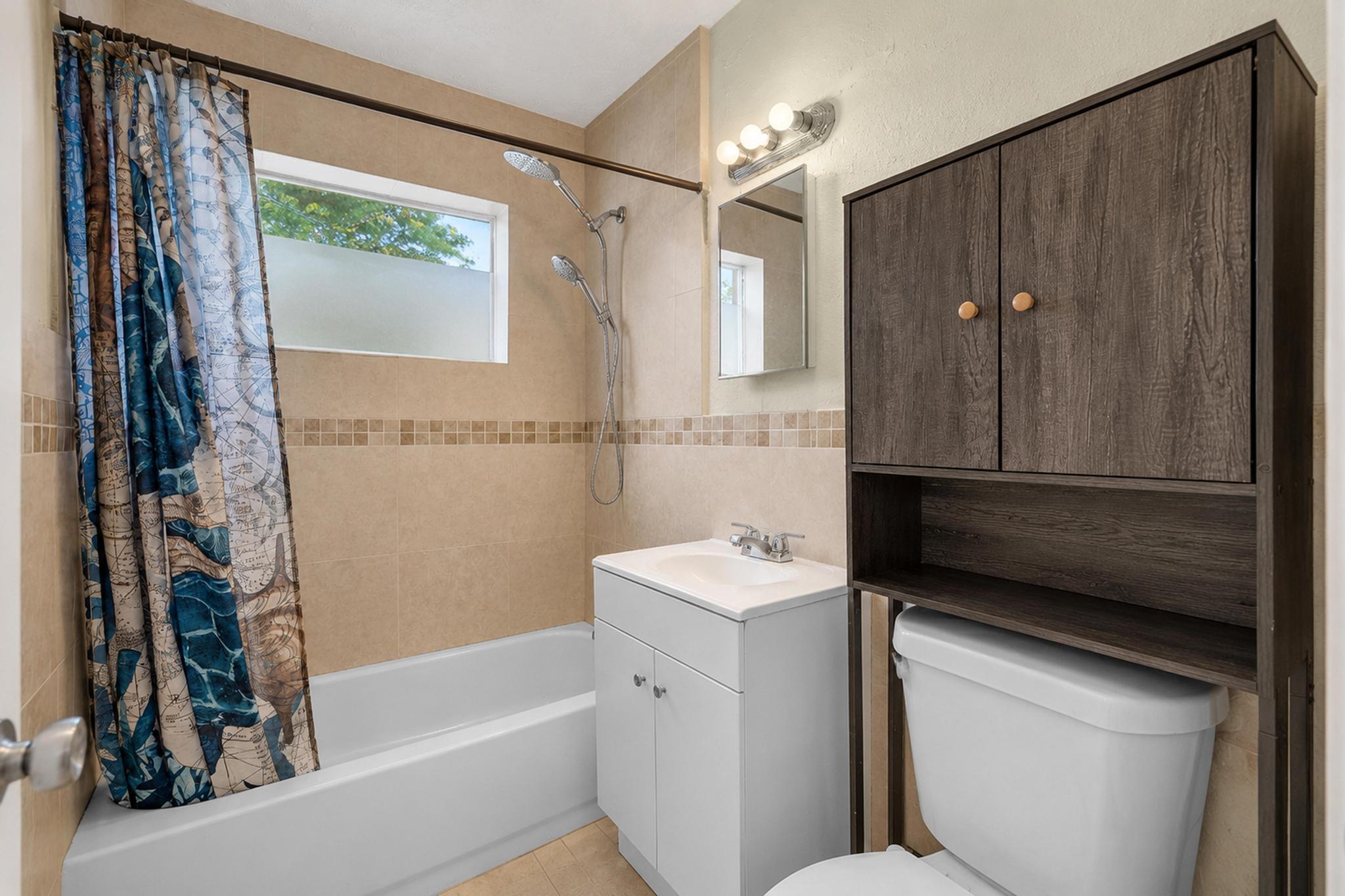 ROLLING GREEN RIDGE 1ST ADD - Residential