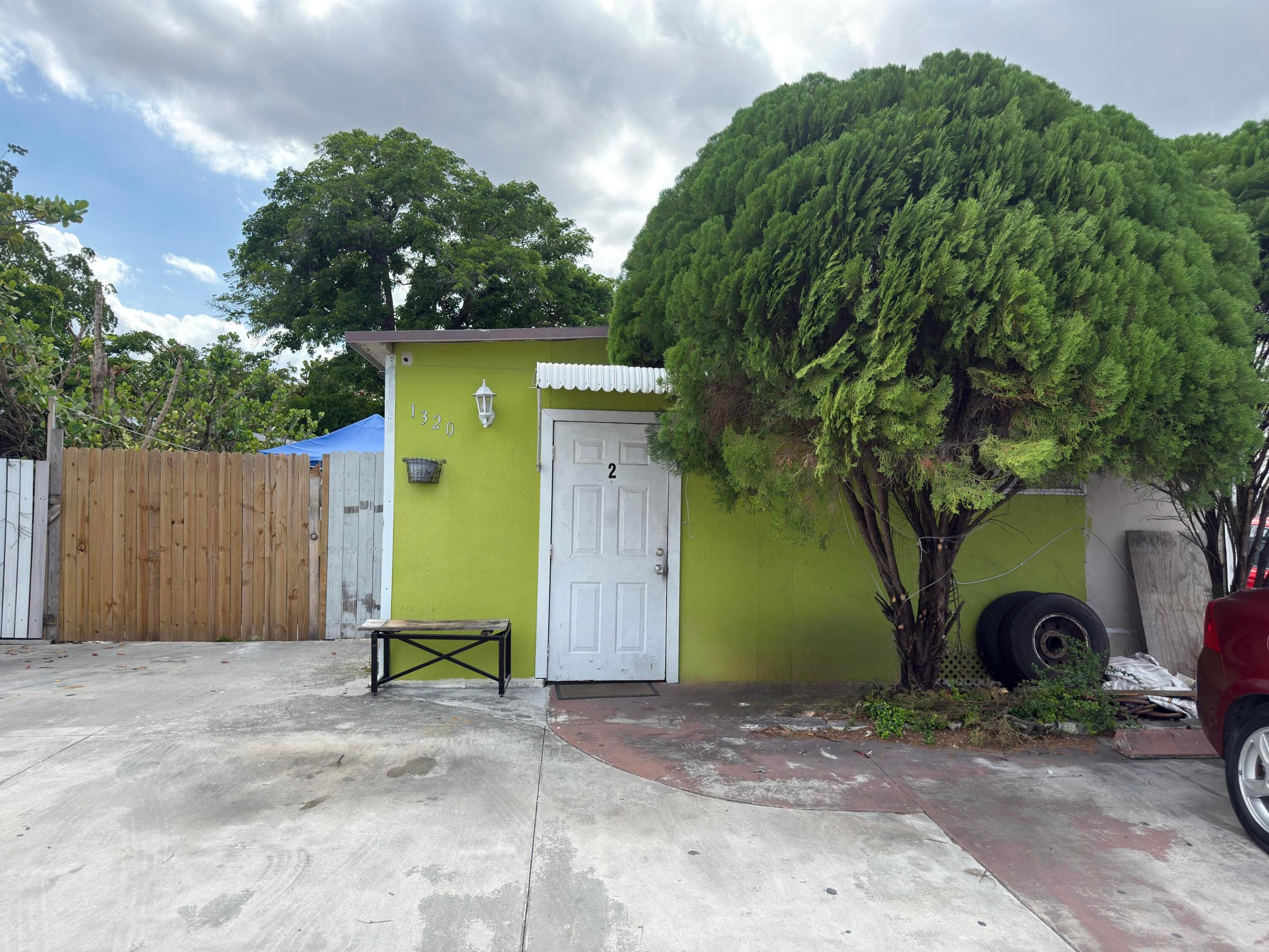 Great investment opportunity in University Lakes Mobile Home Park in Tamiami. This income-producing manufactured home is divided into four efficiency units, currently generating approximately $5,000 per month with tenants in place. Ideal for investors seeking steady cash flow in a market with strong demand for affordable rentals.  Located in a highly convenient area with close proximity to major commuter routes, retail destinations, dining options, and key business districts, the property offers excellent accessibility and long-term rental appeal.  Optional portfolio sale available—seller also owns three additional manufactured homes within the same community and is willing to sell all four as a package.  Seller is motivated. Land is not included in the sale.