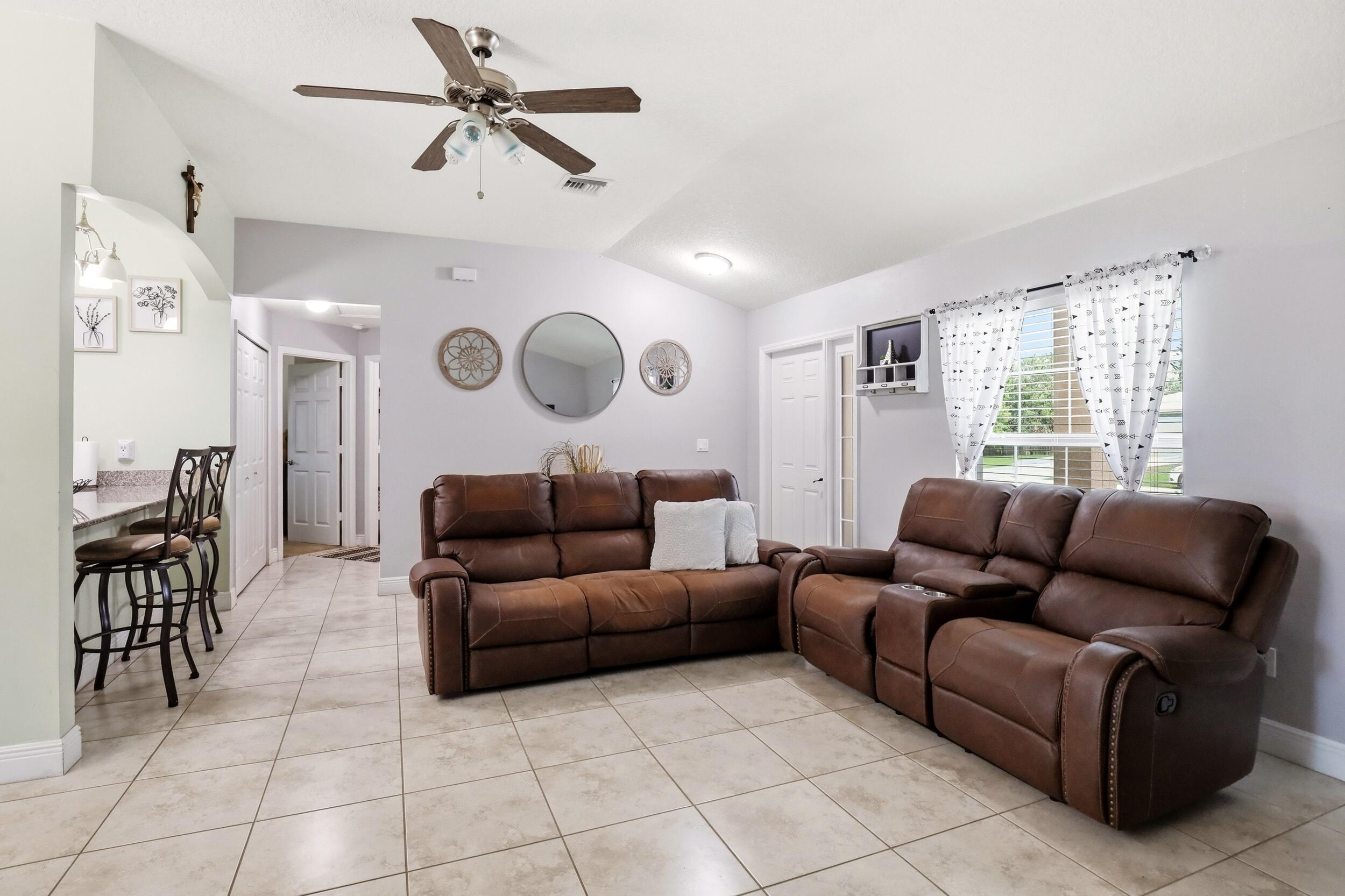 PORT ST LUCIE SECTION 25 - Residential